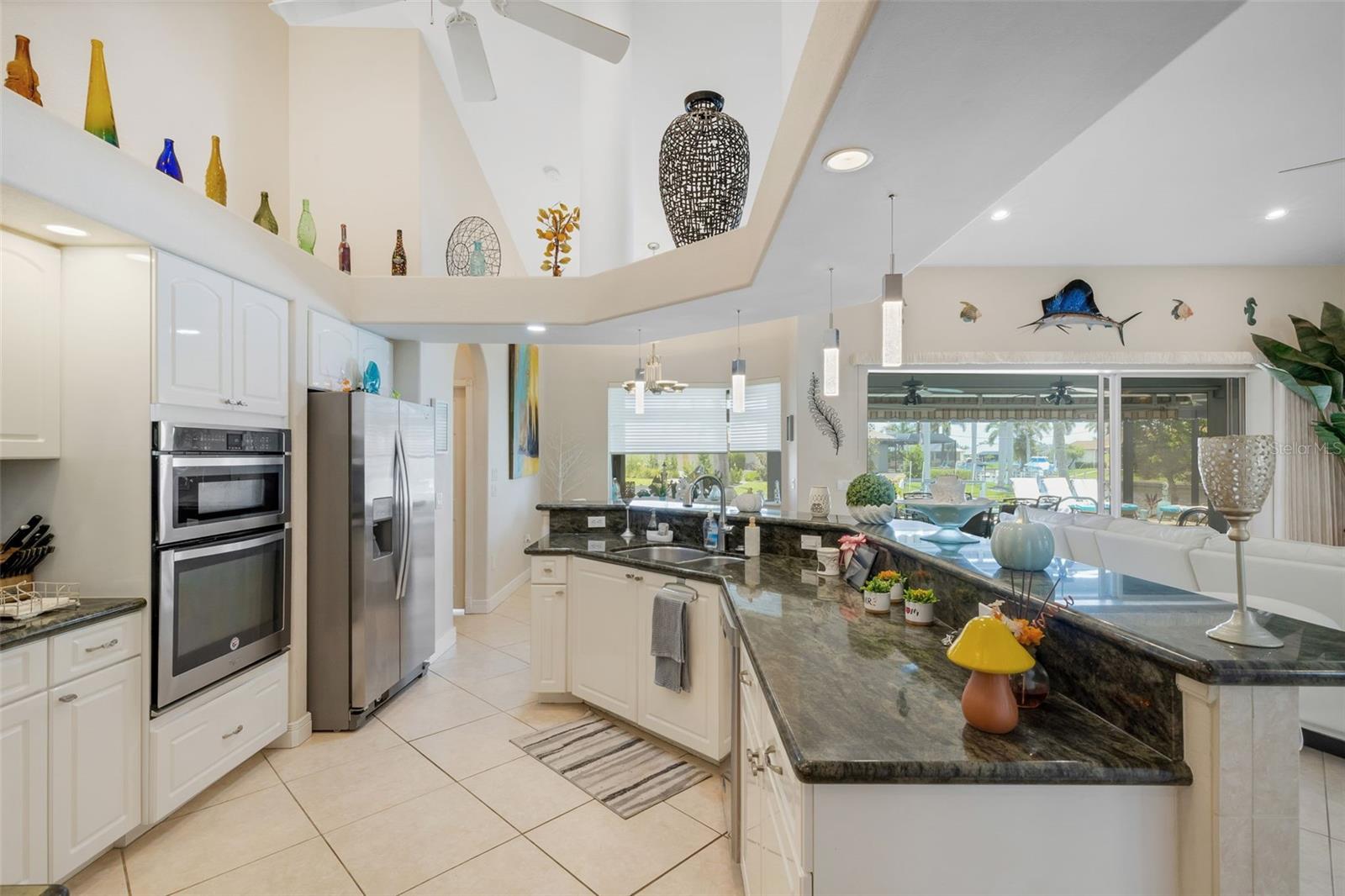 Image 13 of 74 For 5001 Almar Drive