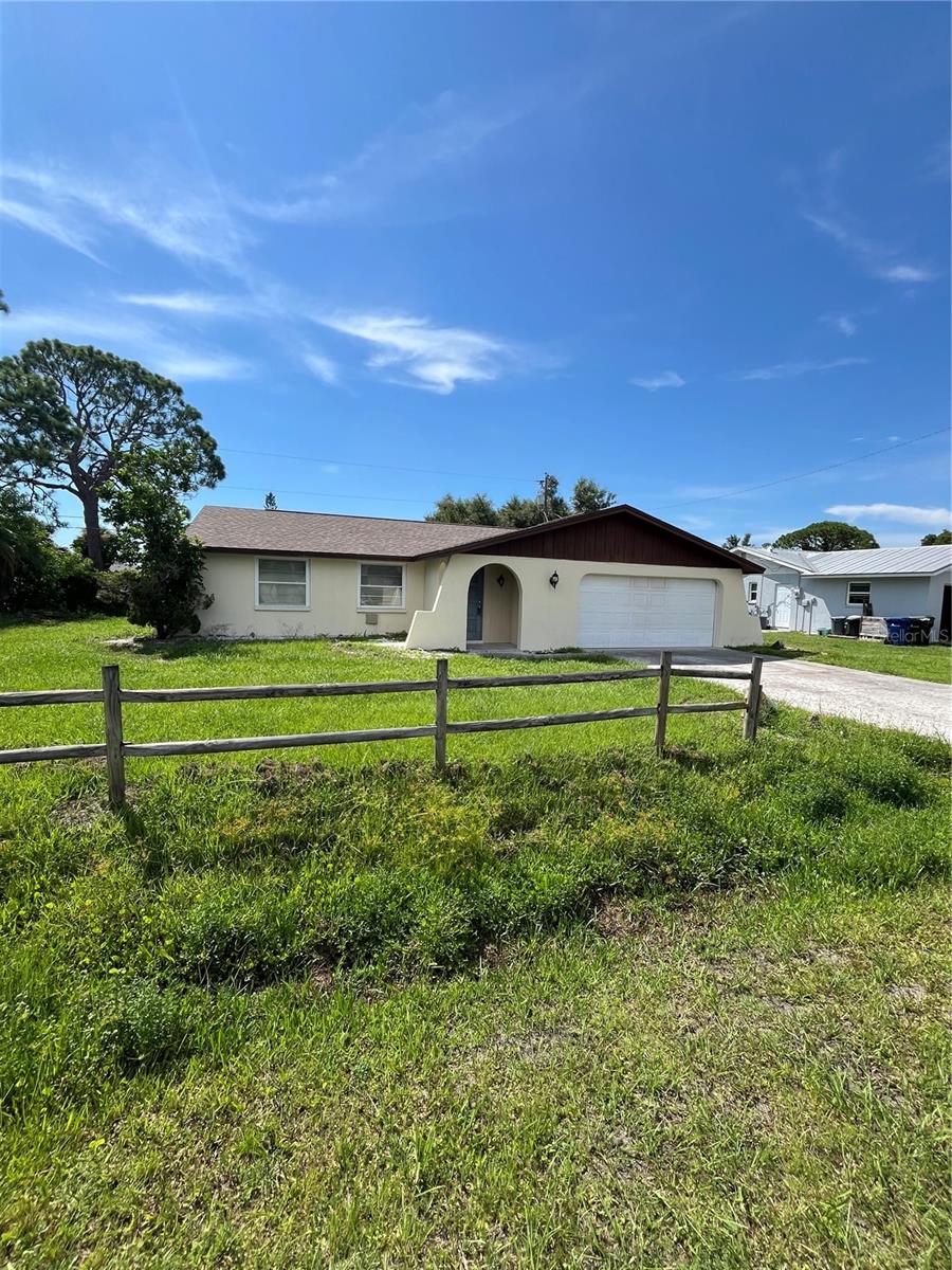 Details for 880 Queen Road, VENICE, FL 34293