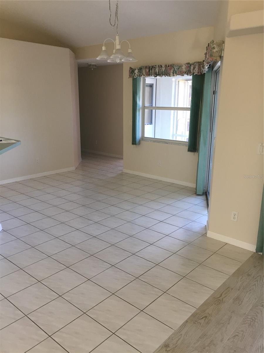 Image 13 of 80 For 15140 Lyneburg Avenue