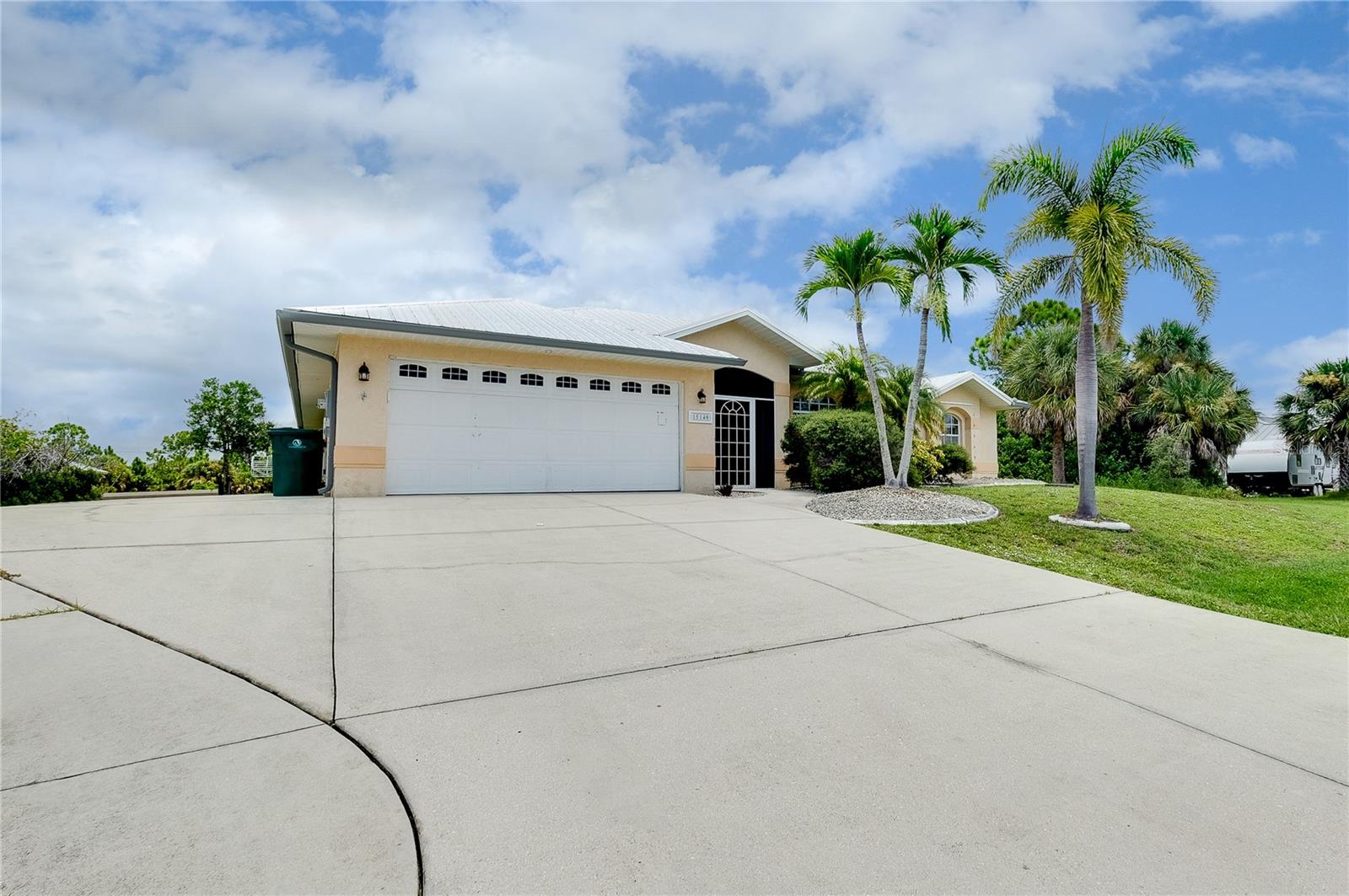 Image 57 of 80 For 15140 Lyneburg Avenue