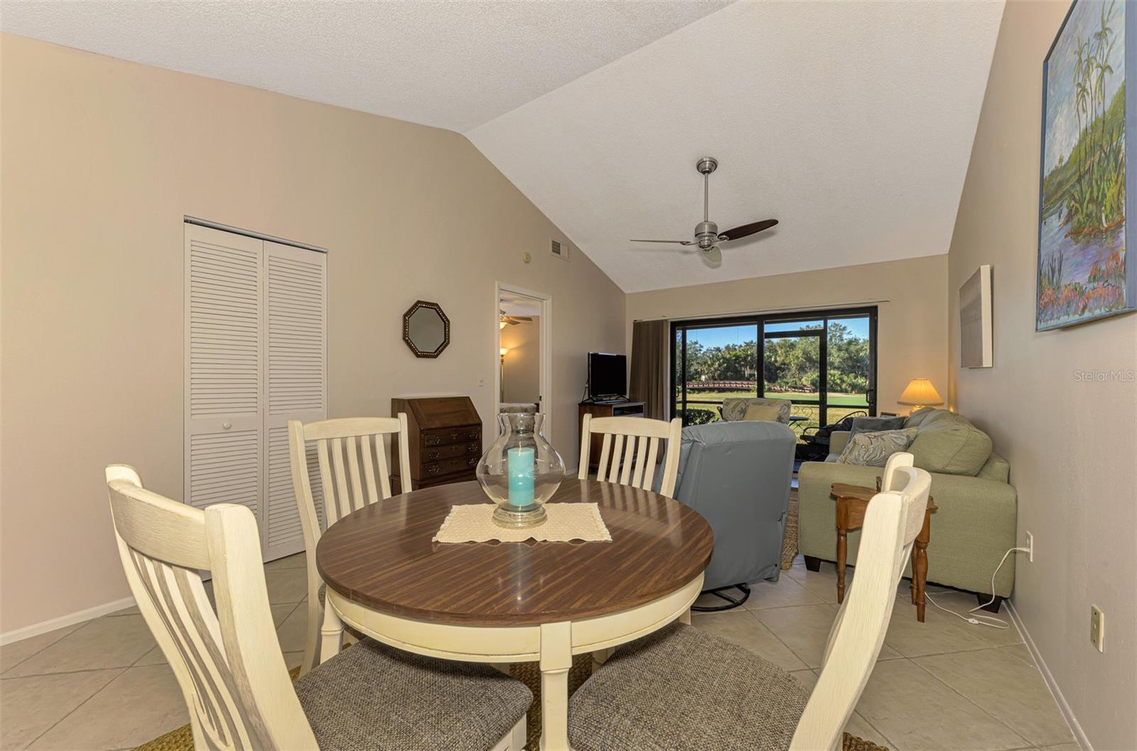 Image 10 of 51 For 927 Capri Isles Boulevard 5