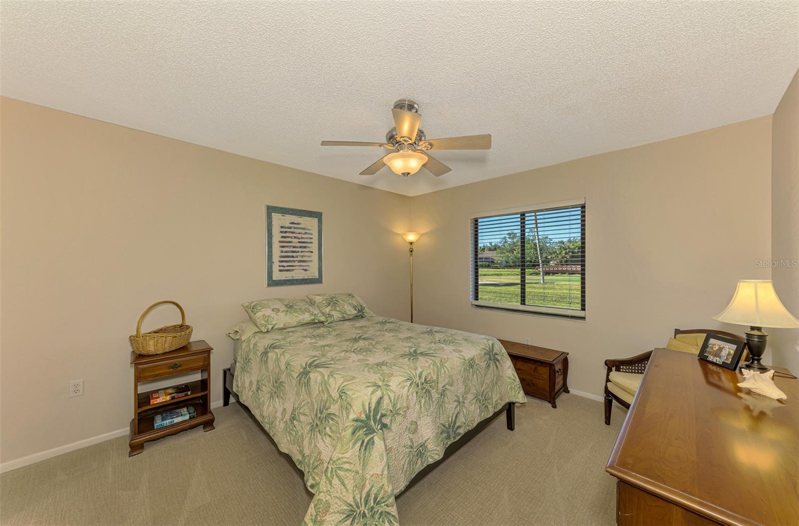 Image 16 of 51 For 927 Capri Isles Boulevard 5