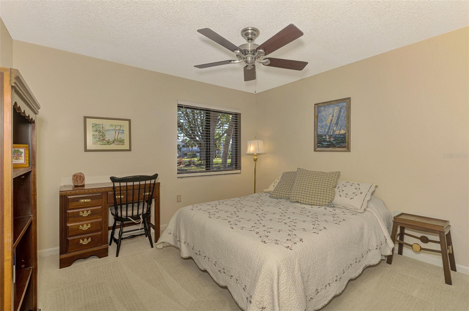 Image 21 of 51 For 927 Capri Isles Boulevard 5