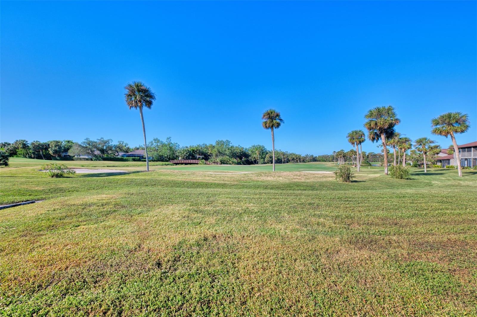 Image 28 of 51 For 927 Capri Isles Boulevard 5