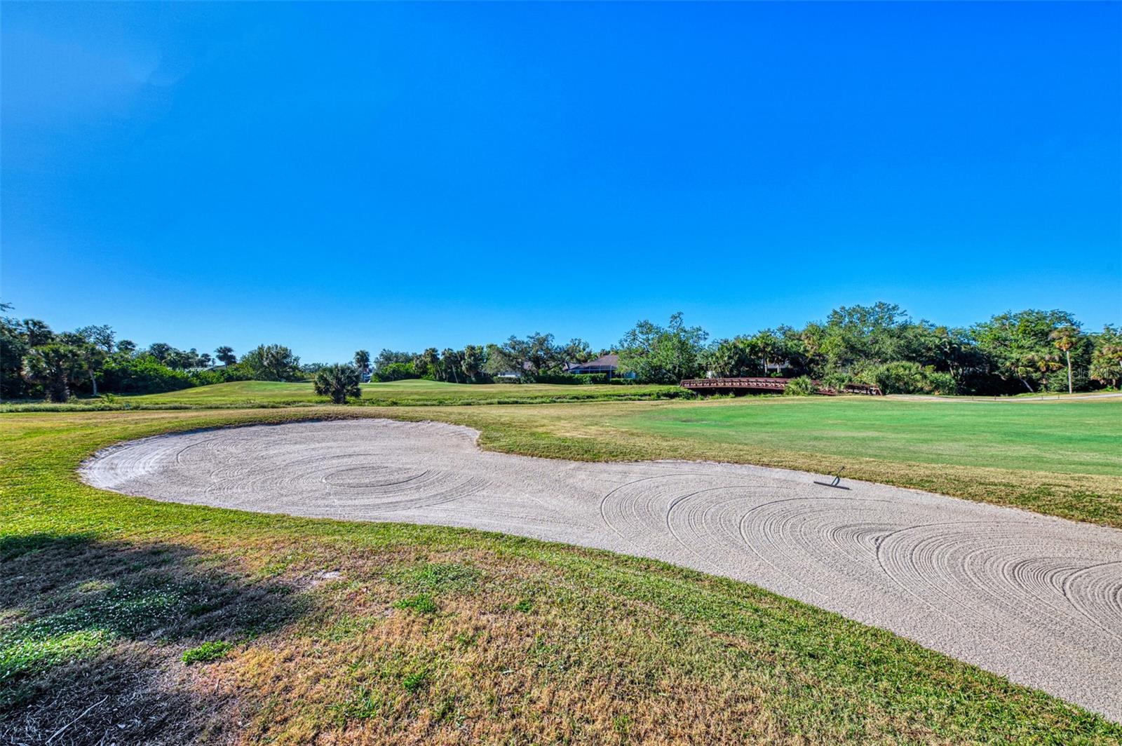 Image 30 of 51 For 927 Capri Isles Boulevard 5