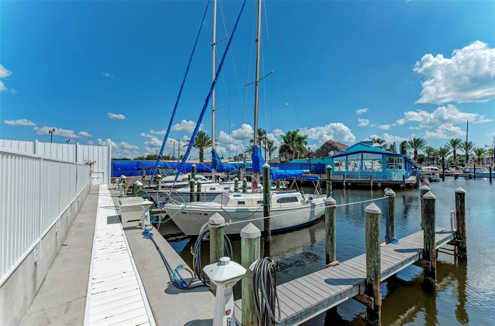 Image 50 of 51 For 927 Capri Isles Boulevard 5