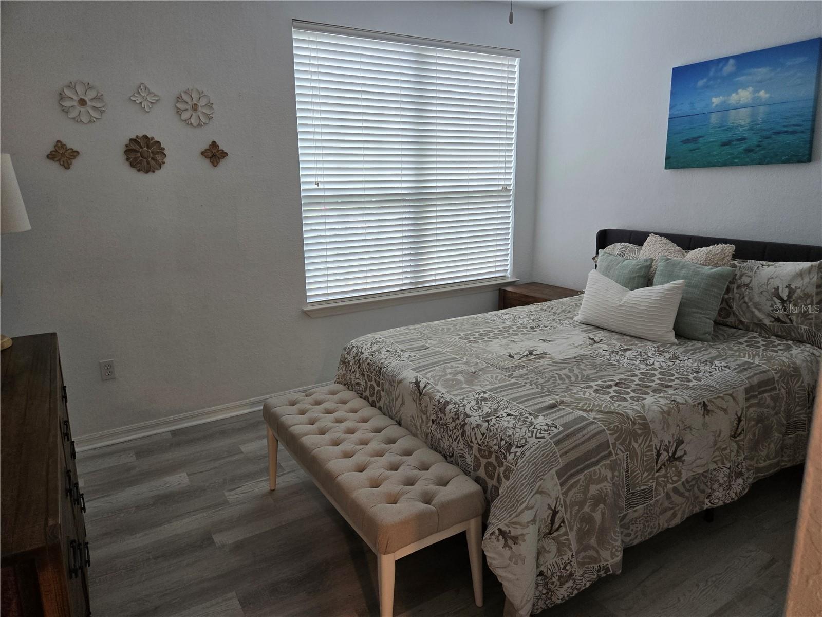 Image 4 of 7 For 5581 Rosehill Road 101