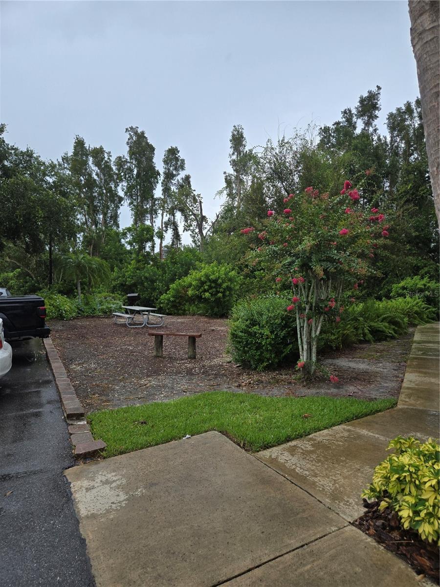 Image 7 of 7 For 5581 Rosehill Road 101