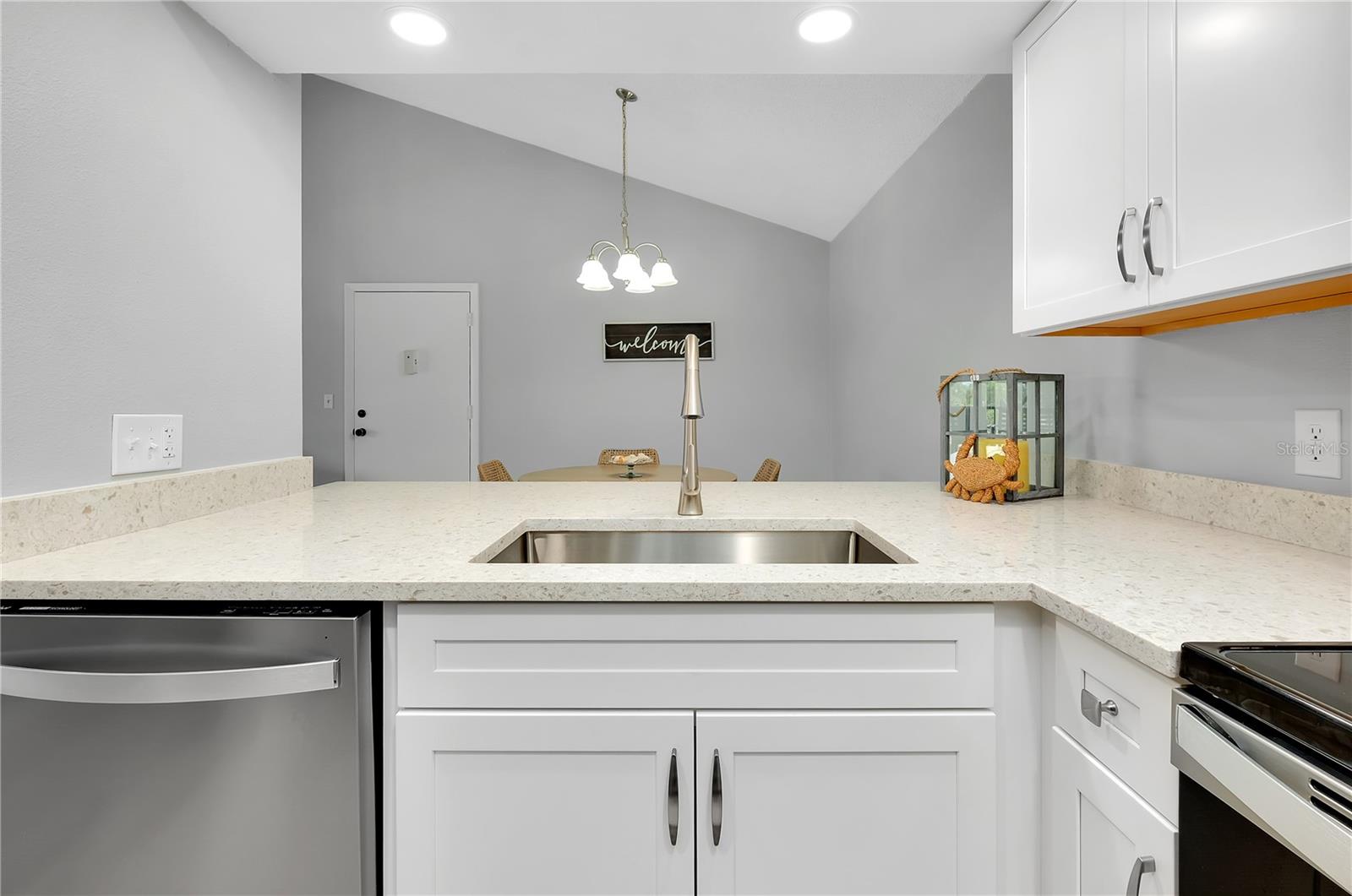Image 13 of 47 For 650 Bird Bay Drive E 203