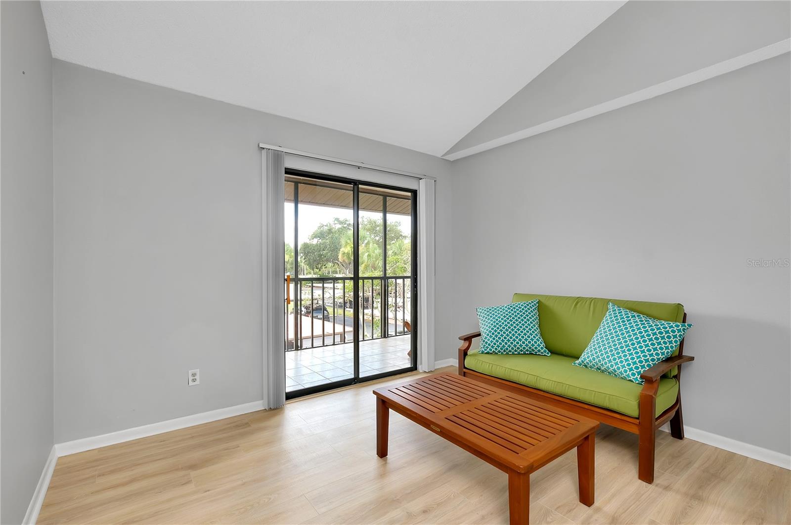 Image 24 of 47 For 650 Bird Bay Drive E 203