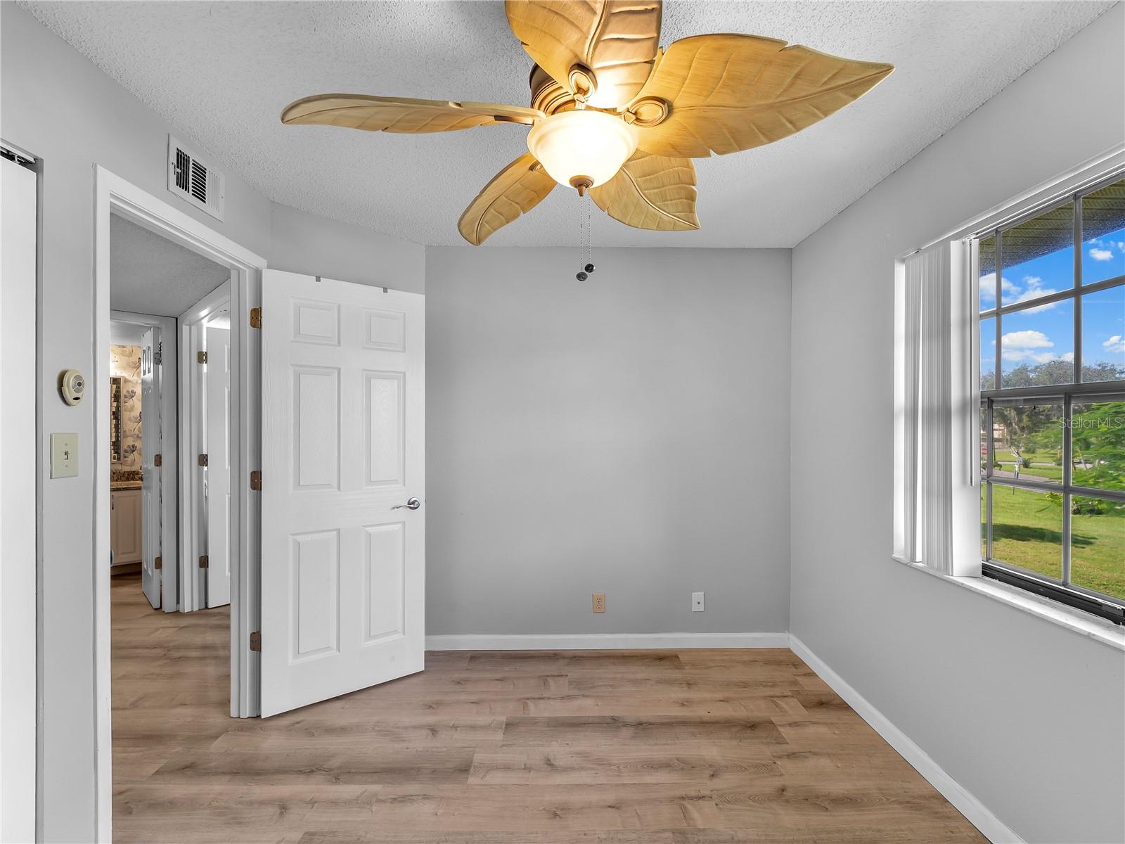 Image 15 of 18 For 19505 Quesada Avenue O204
