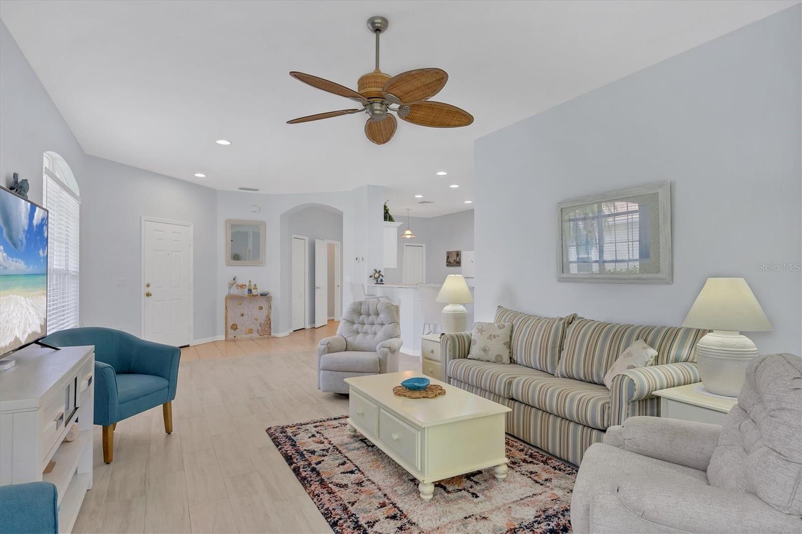 Image 13 of 68 For 4841 Whispering Oaks Drive