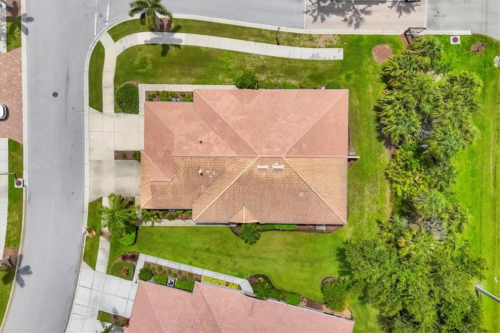 Image 31 of 68 For 4841 Whispering Oaks Drive