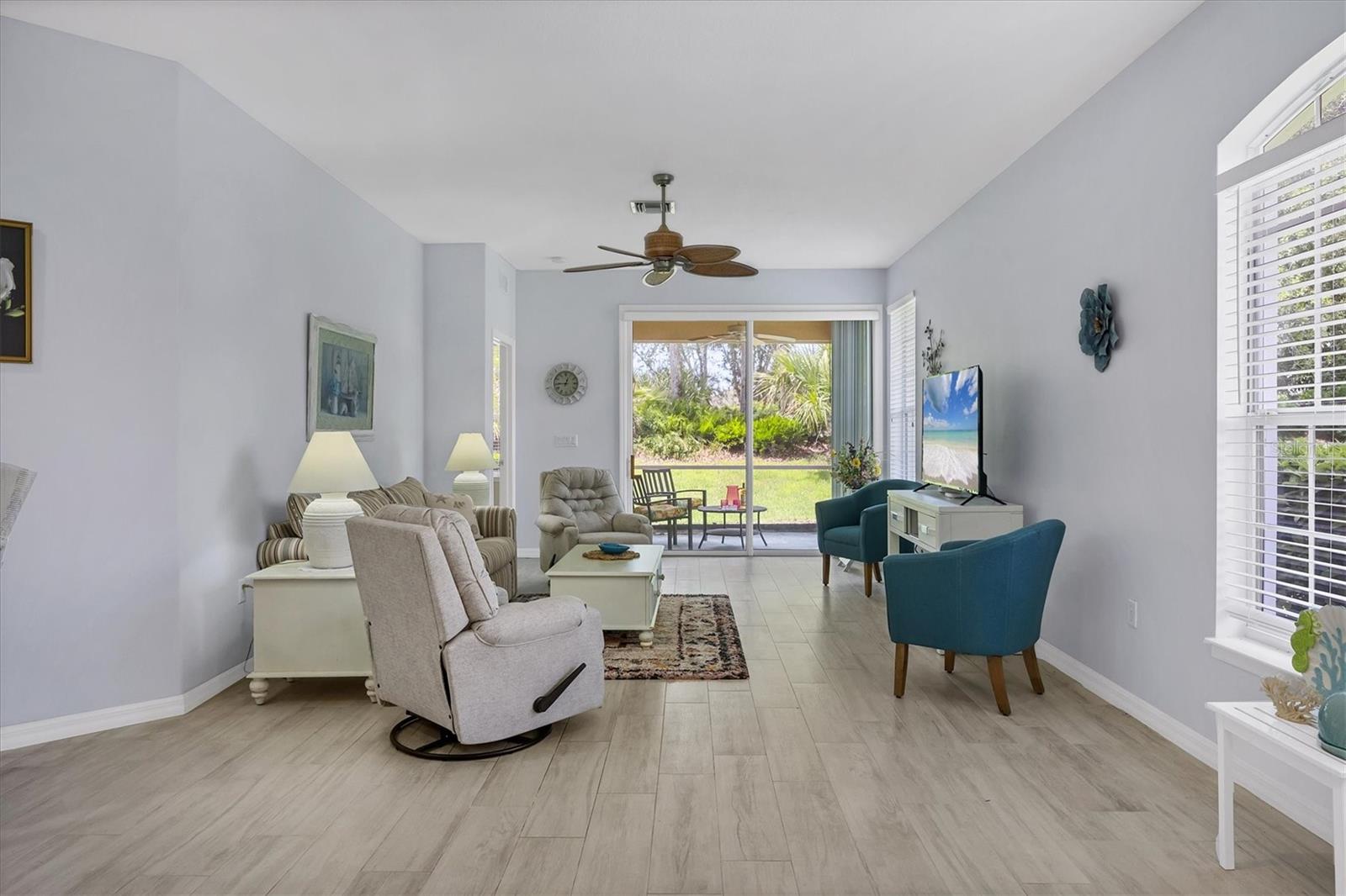 Image 9 of 68 For 4841 Whispering Oaks Drive