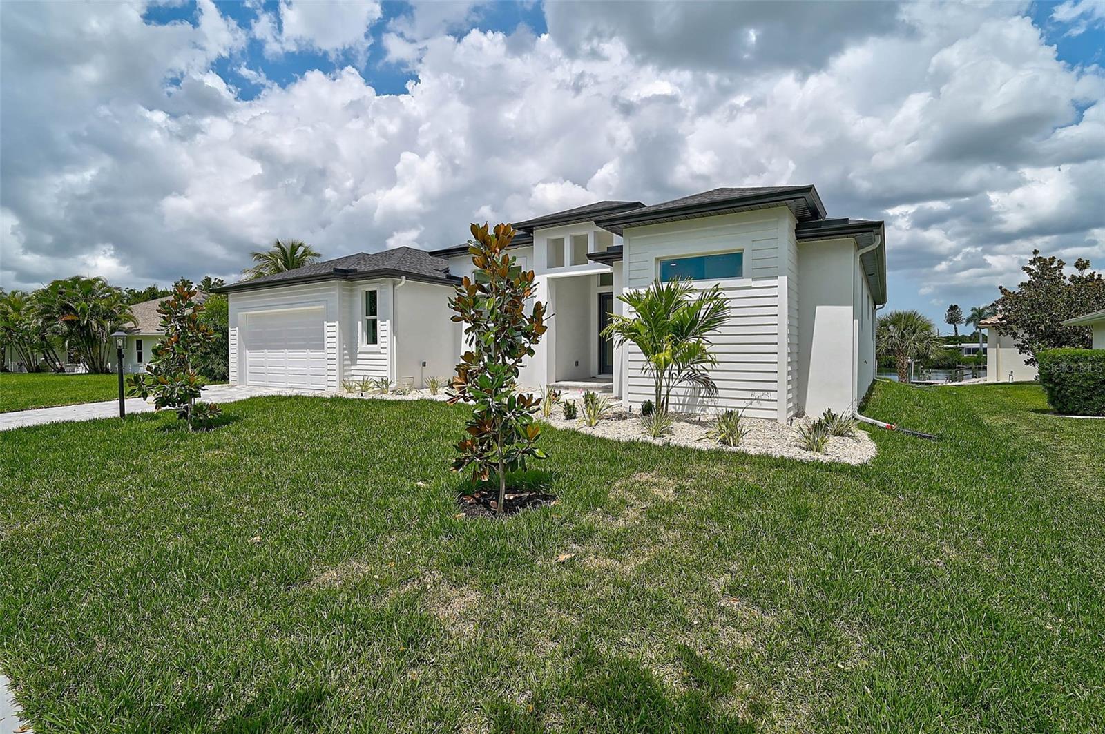 Image 5 of 66 For 6655 Pan American Boulevard