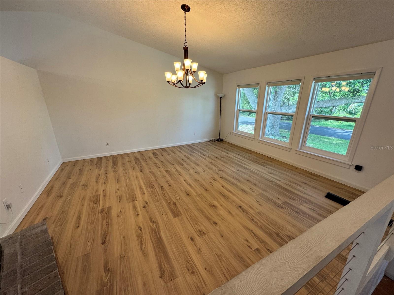 Image 7 of 26 For 1172 Kenisco Road
