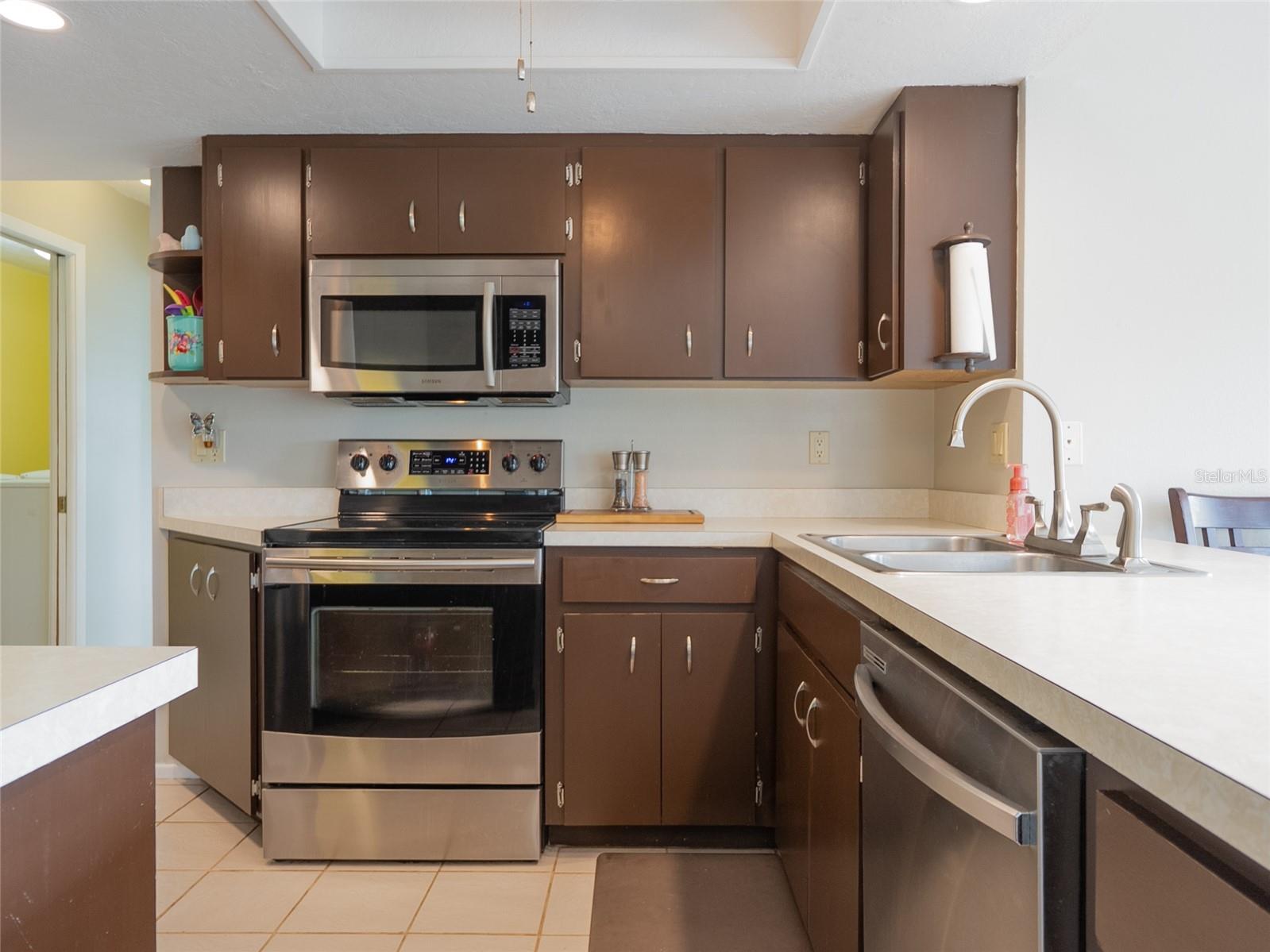 Image 13 of 35 For 7368 Quarry Street