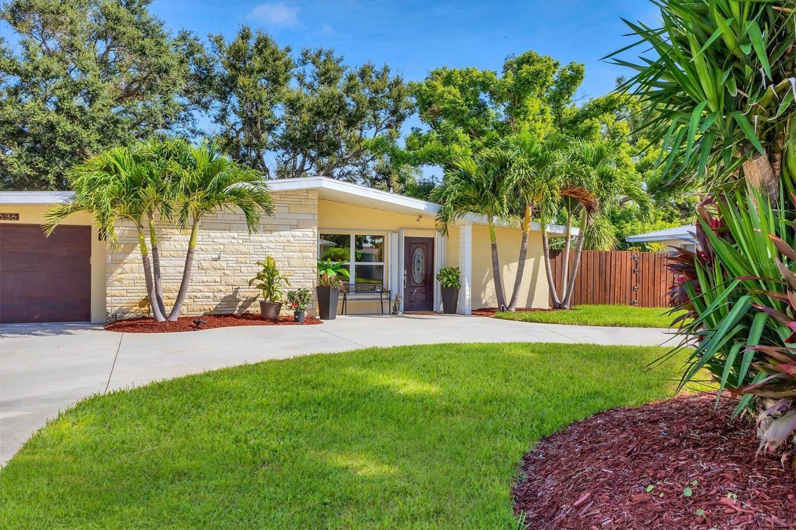 Details for 636 Cadiz Road, VENICE, FL 34285