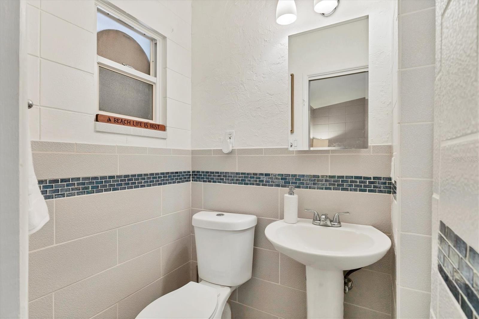 Image 21 of 48 For 636 Cadiz Road