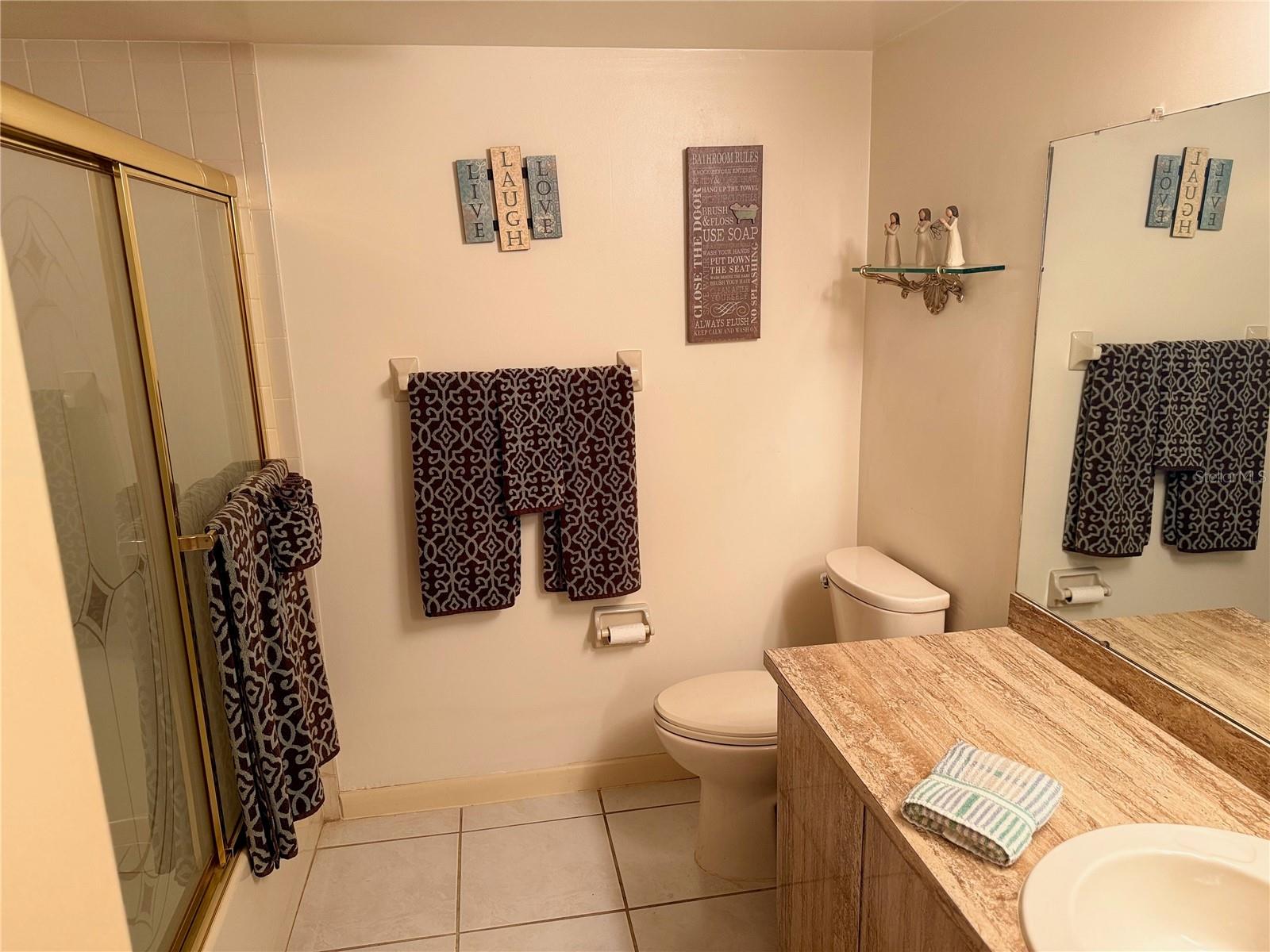Image 18 of 41 For 1220 46th Street 101