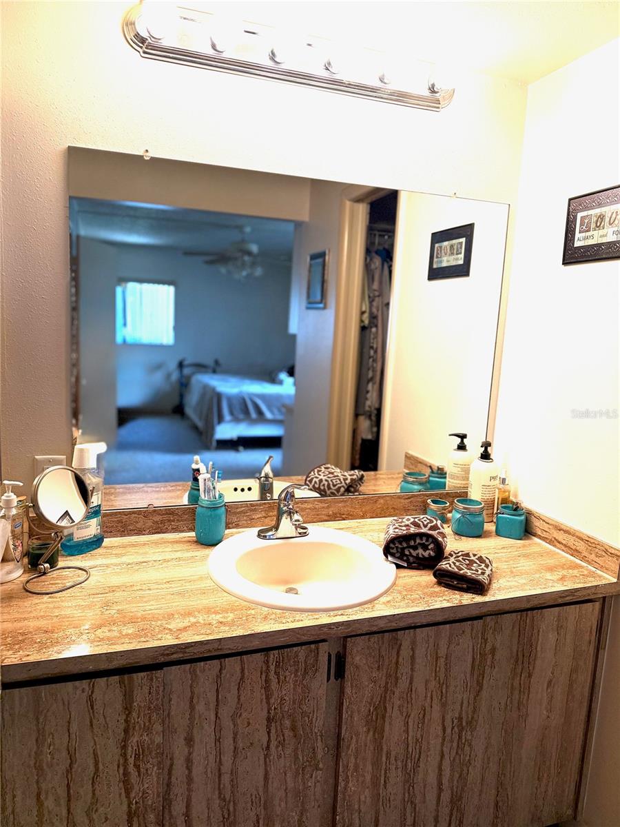 Image 25 of 41 For 1220 46th Street 101