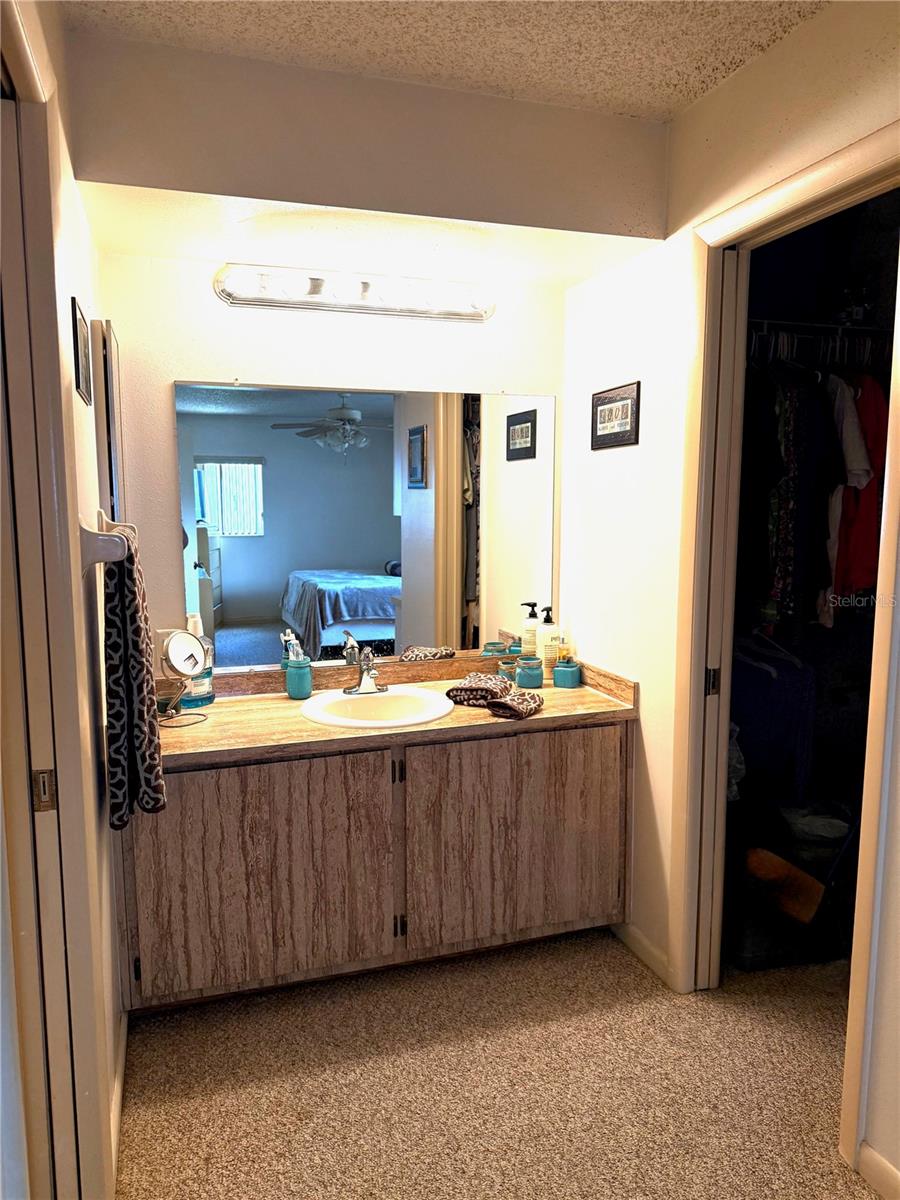 Image 26 of 41 For 1220 46th Street 101
