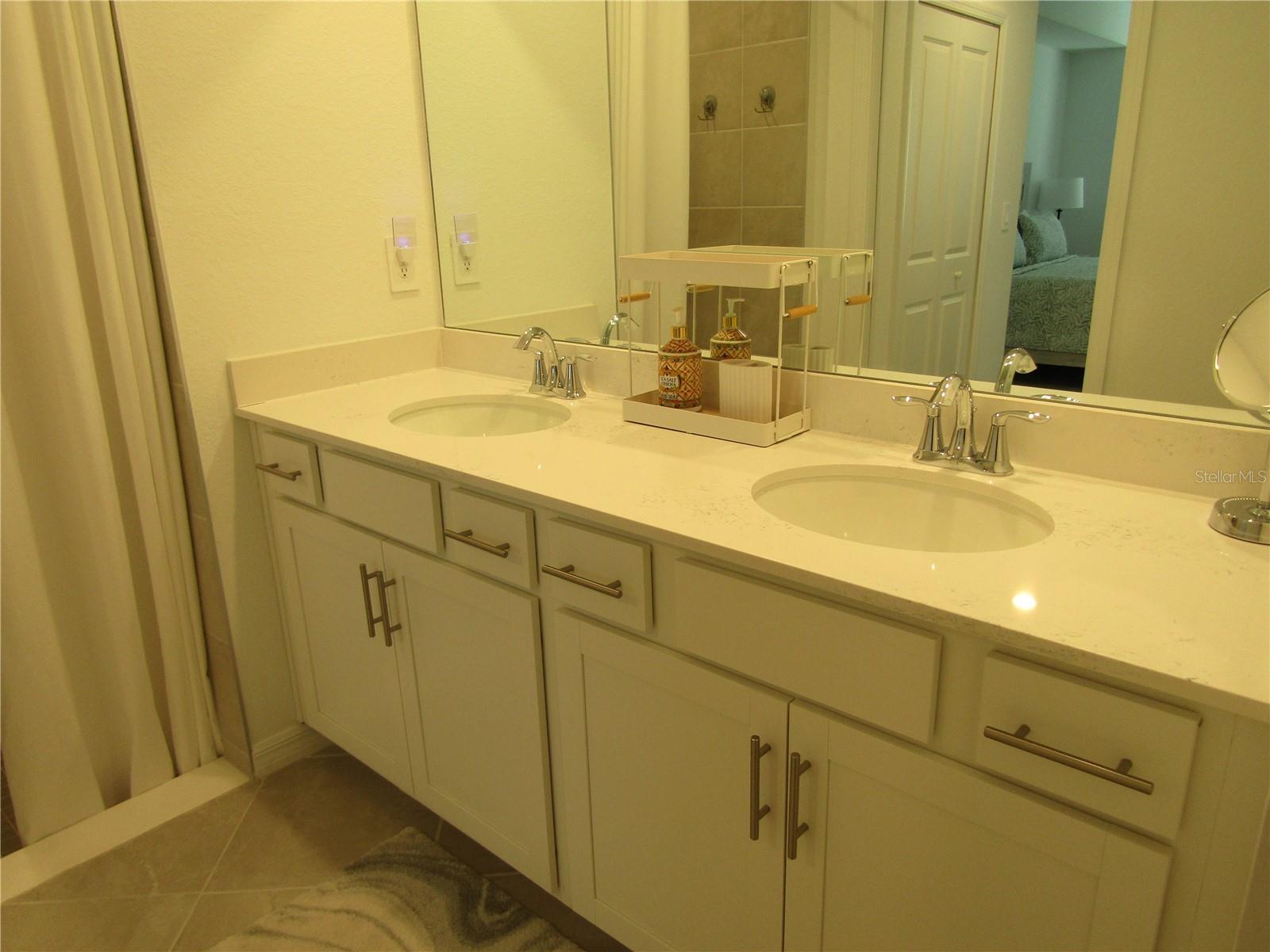Image 13 of 23 For 17505 Opal Sand Drive 107