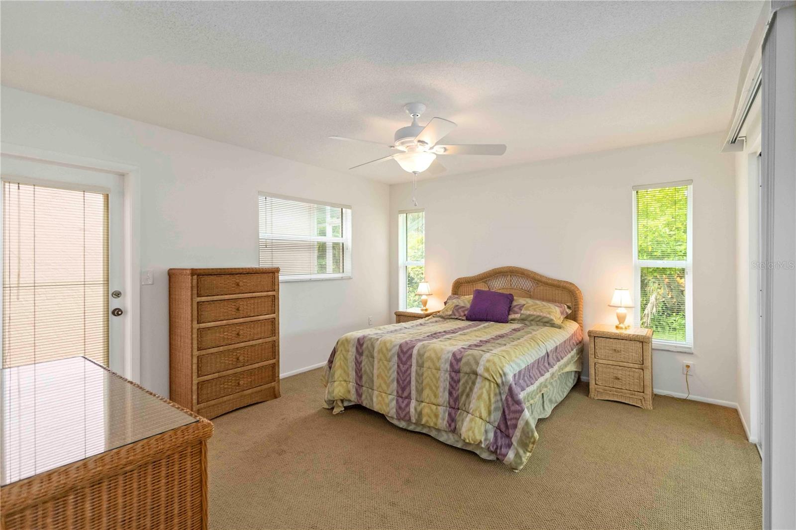 Image 19 of 38 For 804 Bayport Circle