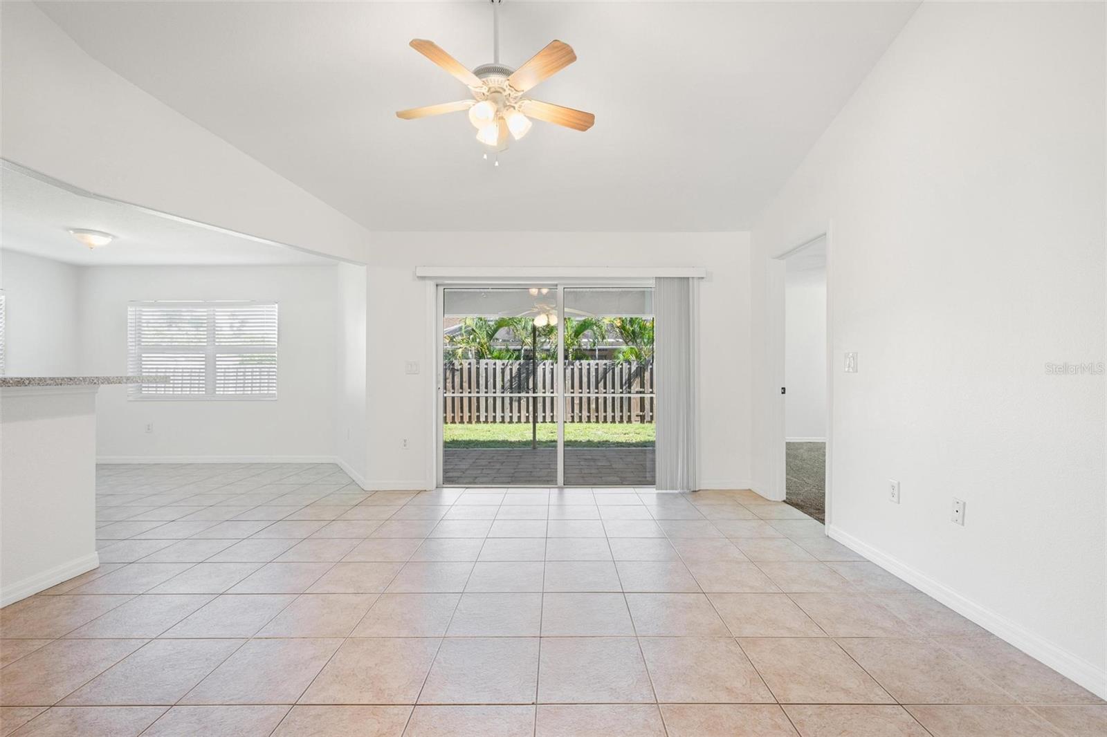 Image 7 of 34 For 662 Flamingo Road