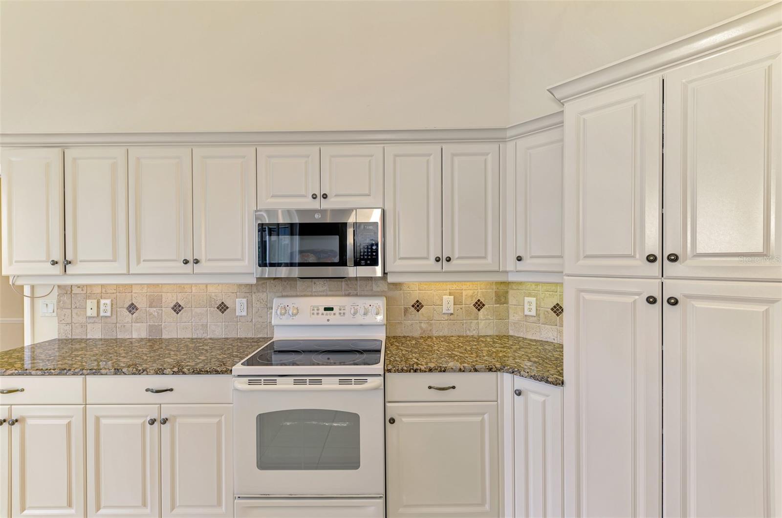 Image 20 of 55 For 104 La Palma Court