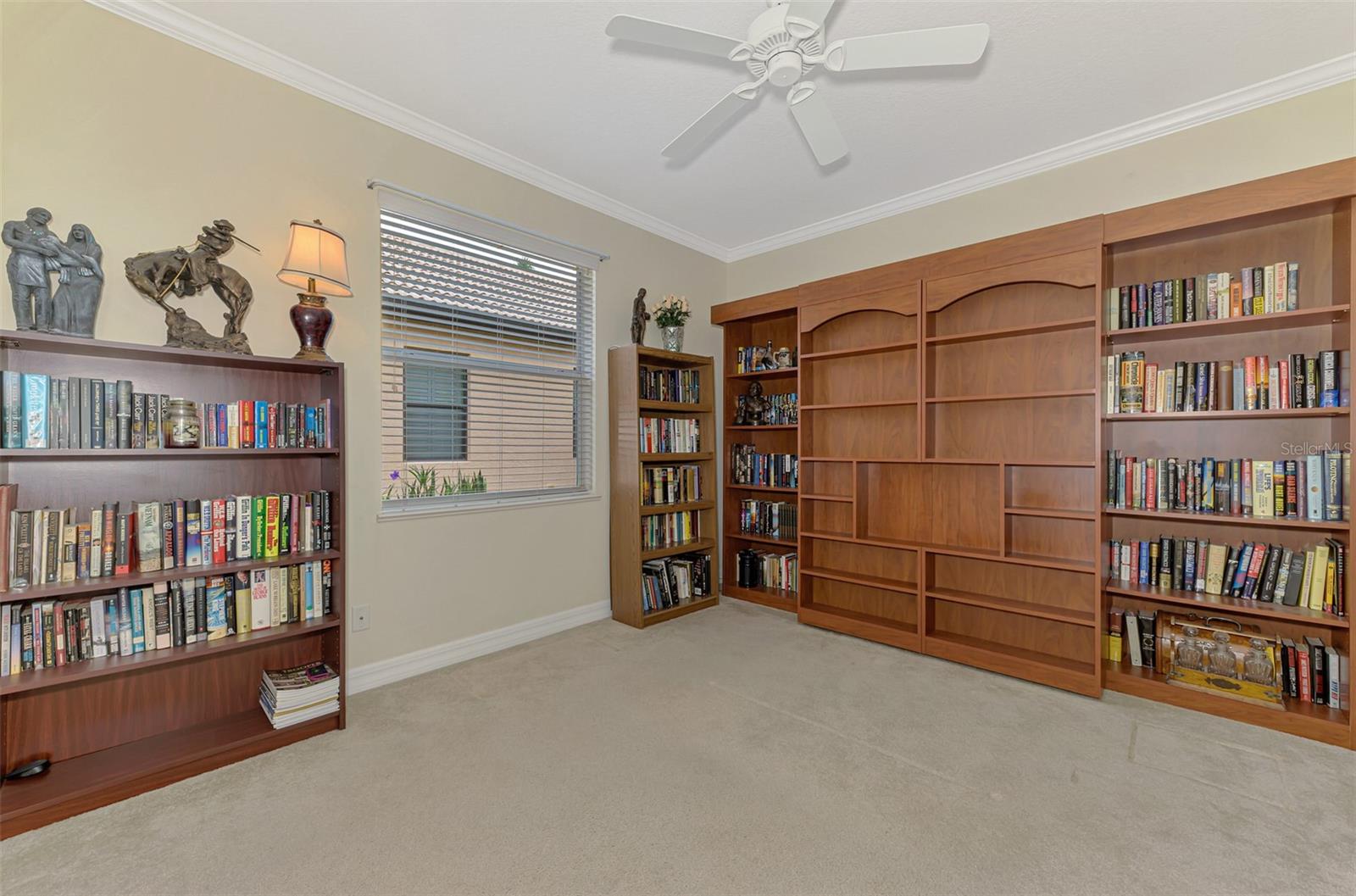 Image 34 of 55 For 104 La Palma Court