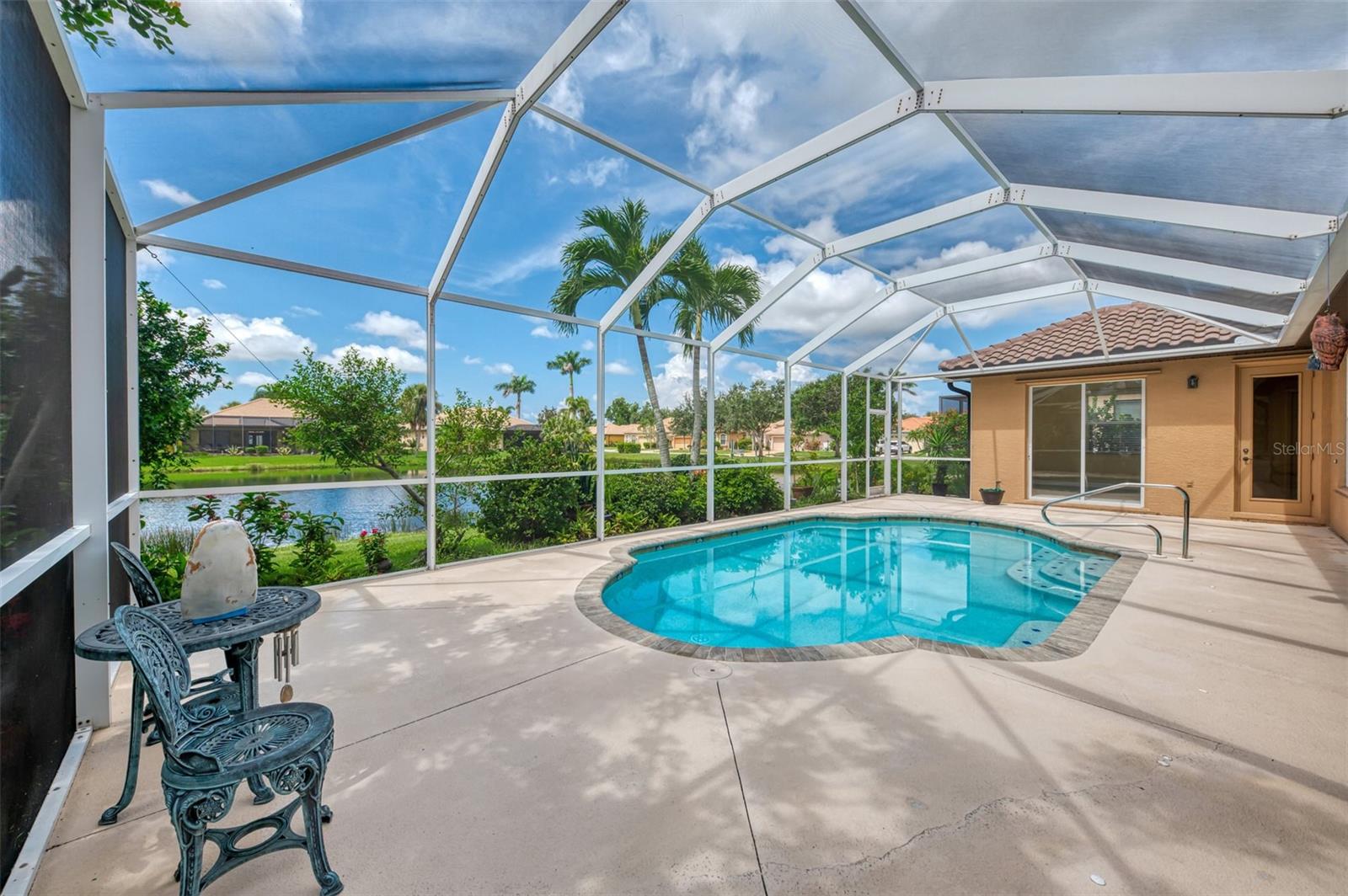Image 41 of 55 For 104 La Palma Court