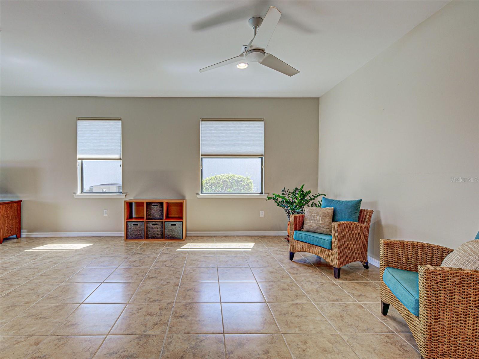 Image 17 of 100 For 13900 Miranese Street
