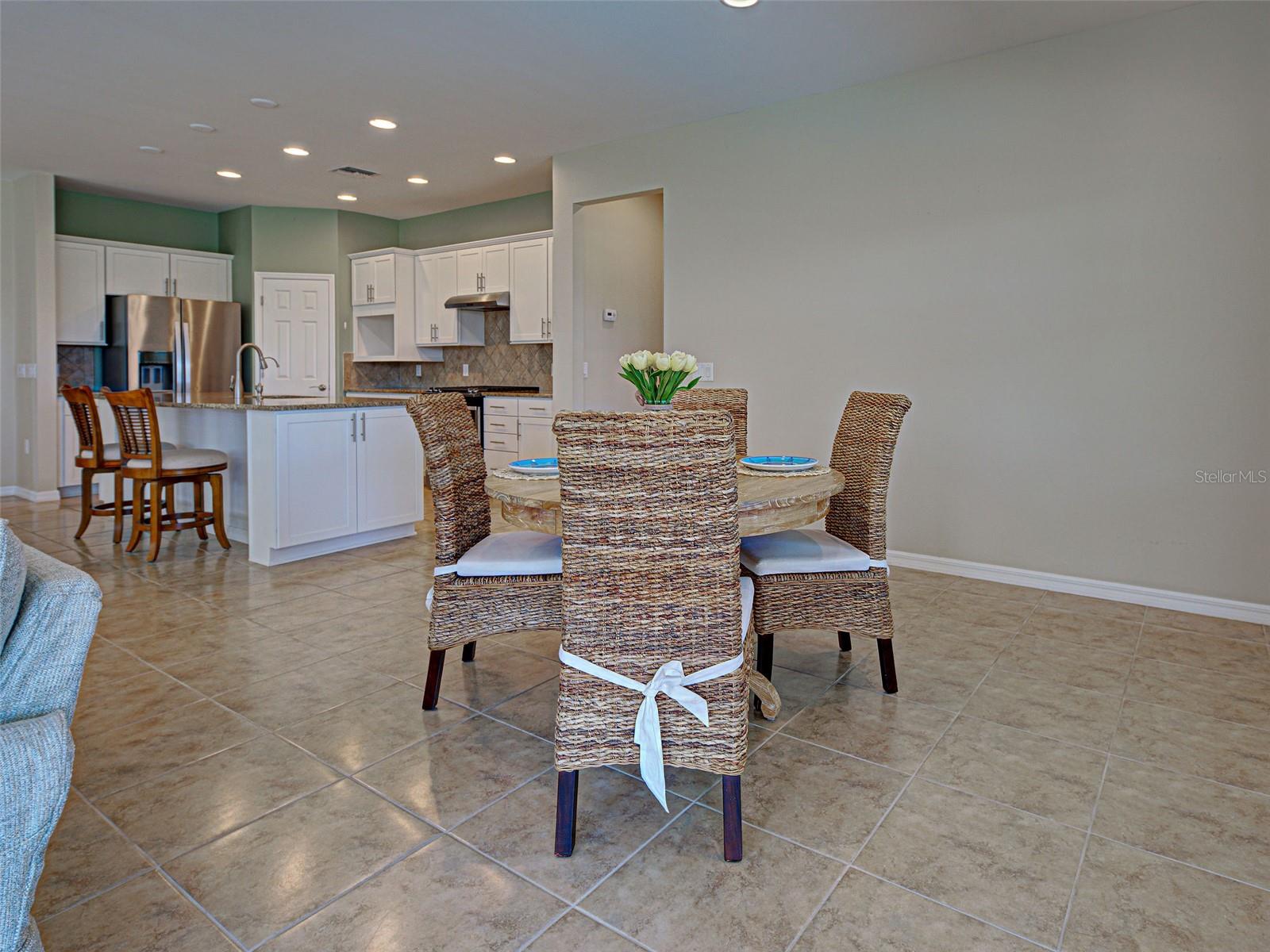 Image 22 of 100 For 13900 Miranese Street