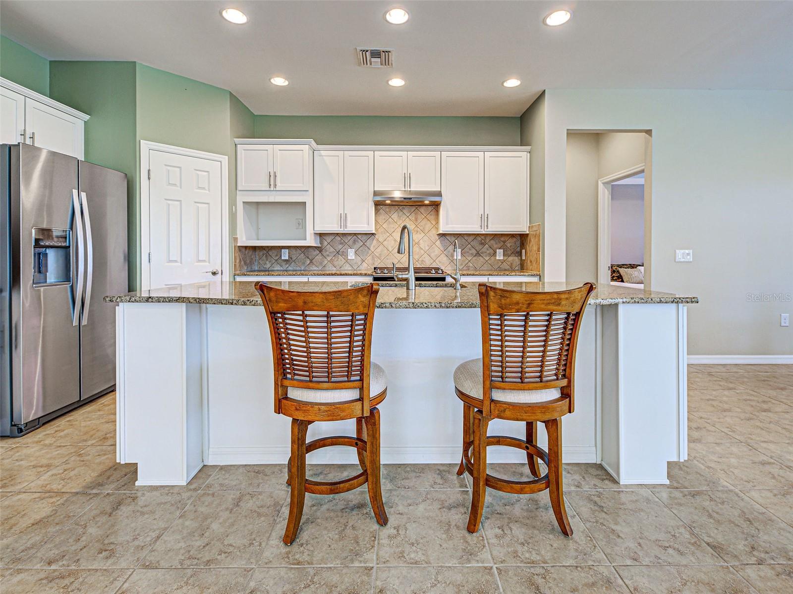 Image 26 of 100 For 13900 Miranese Street