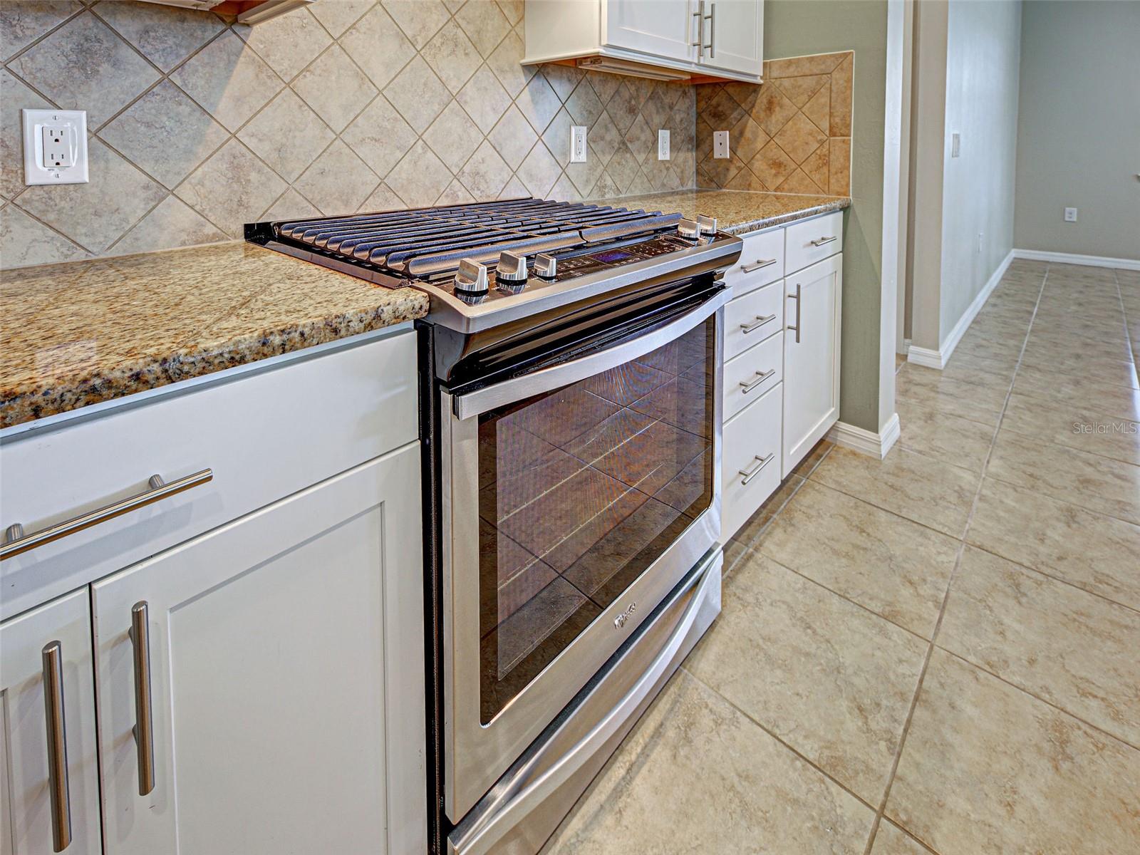 Image 30 of 100 For 13900 Miranese Street