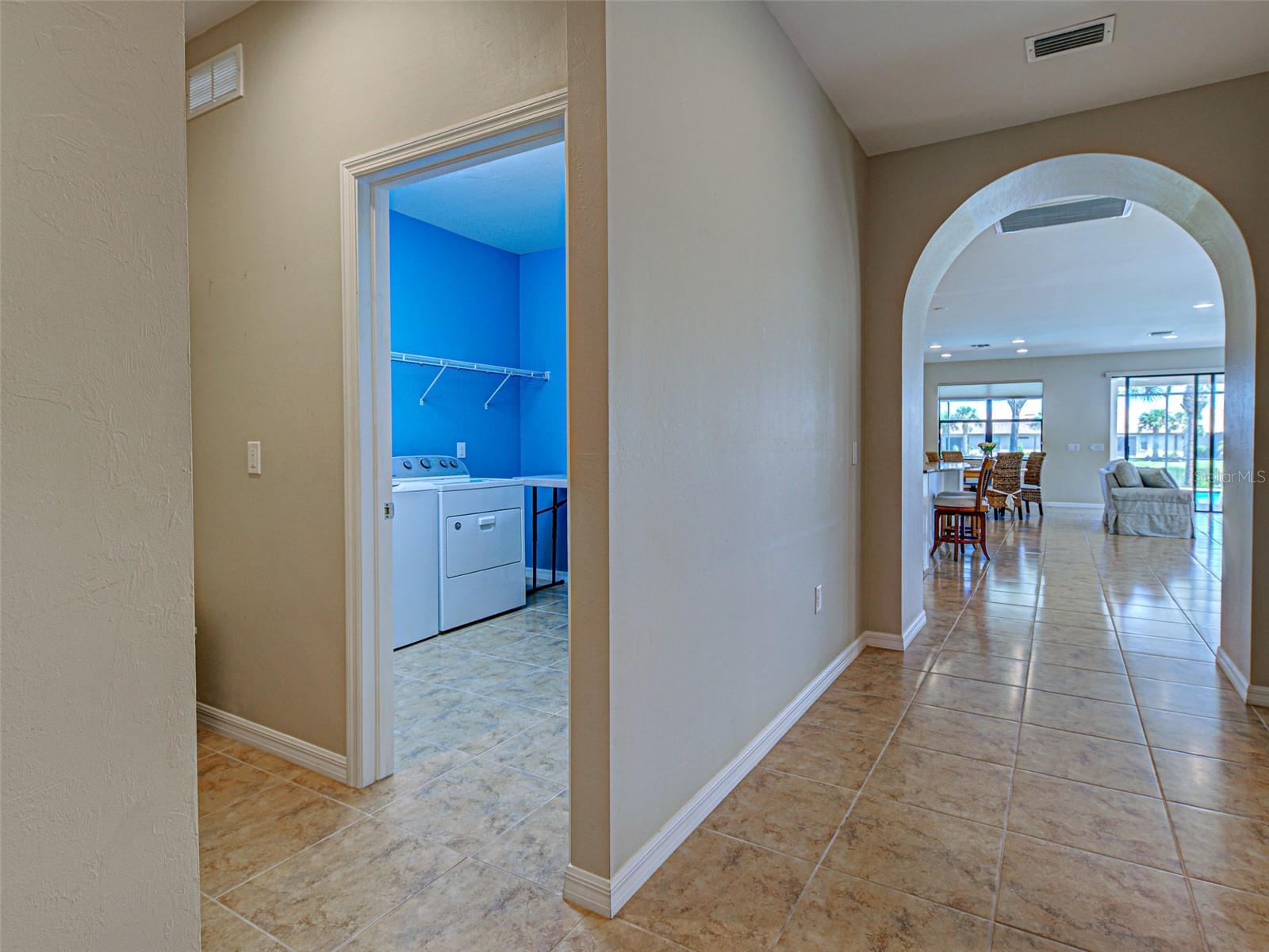 Image 42 of 100 For 13900 Miranese Street