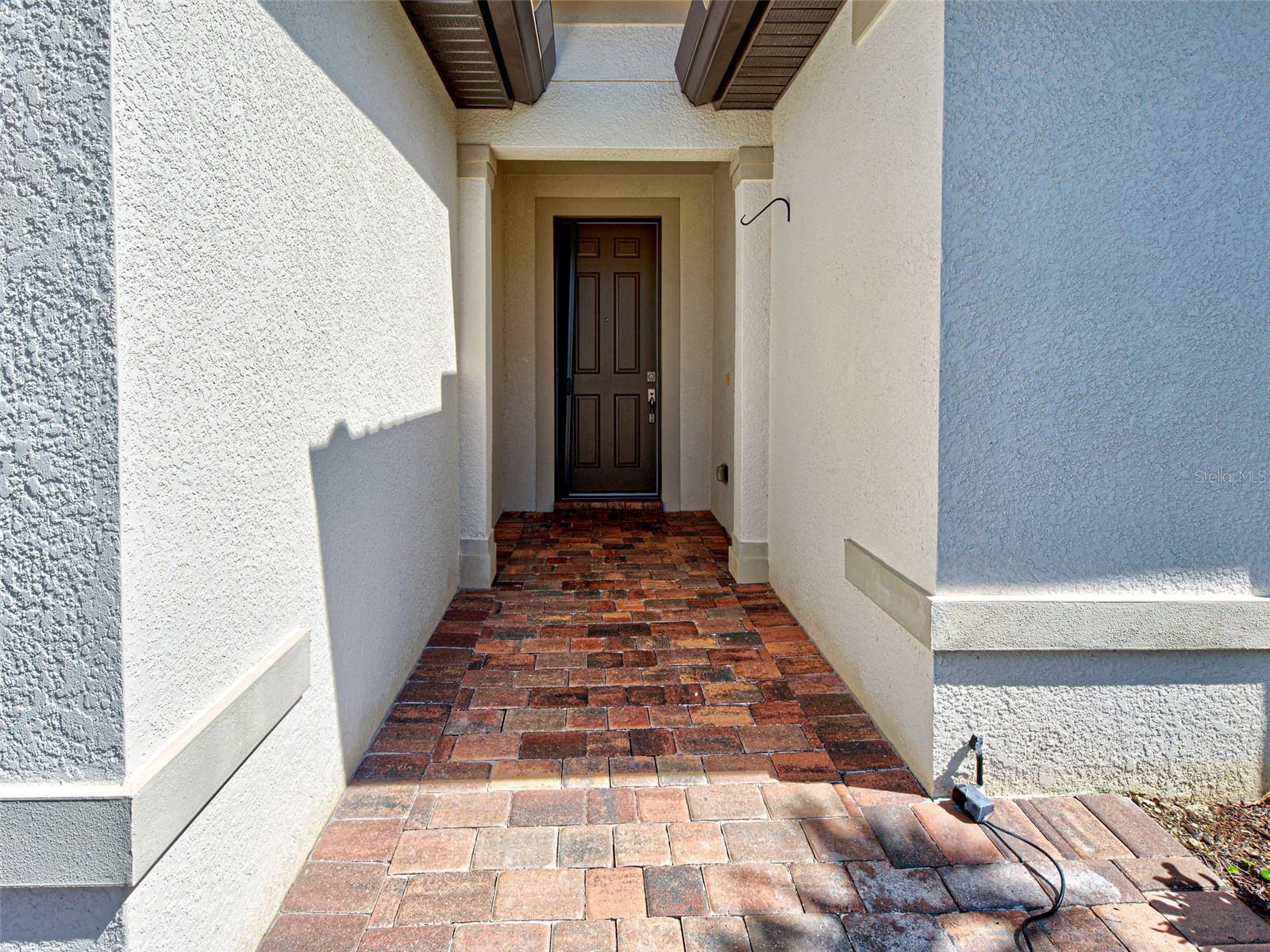 Image 5 of 100 For 13900 Miranese Street