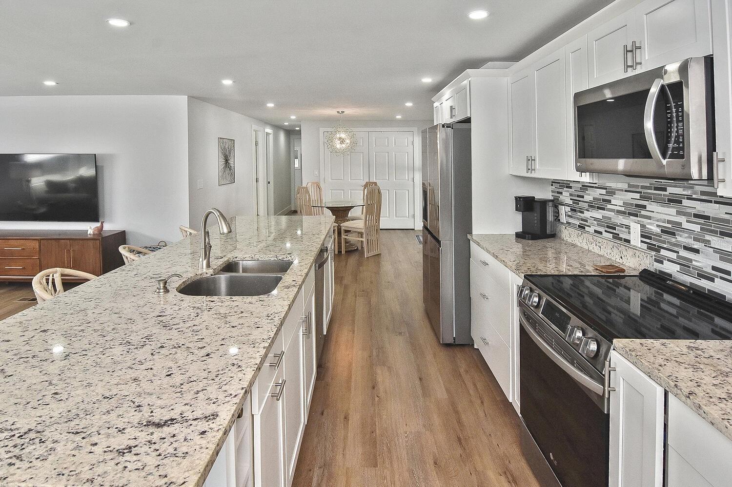 Image 12 of 73 For 6472 Keena Court