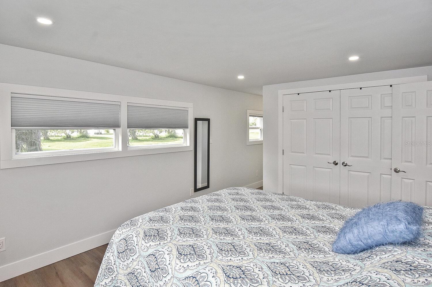 Image 22 of 73 For 6472 Keena Court