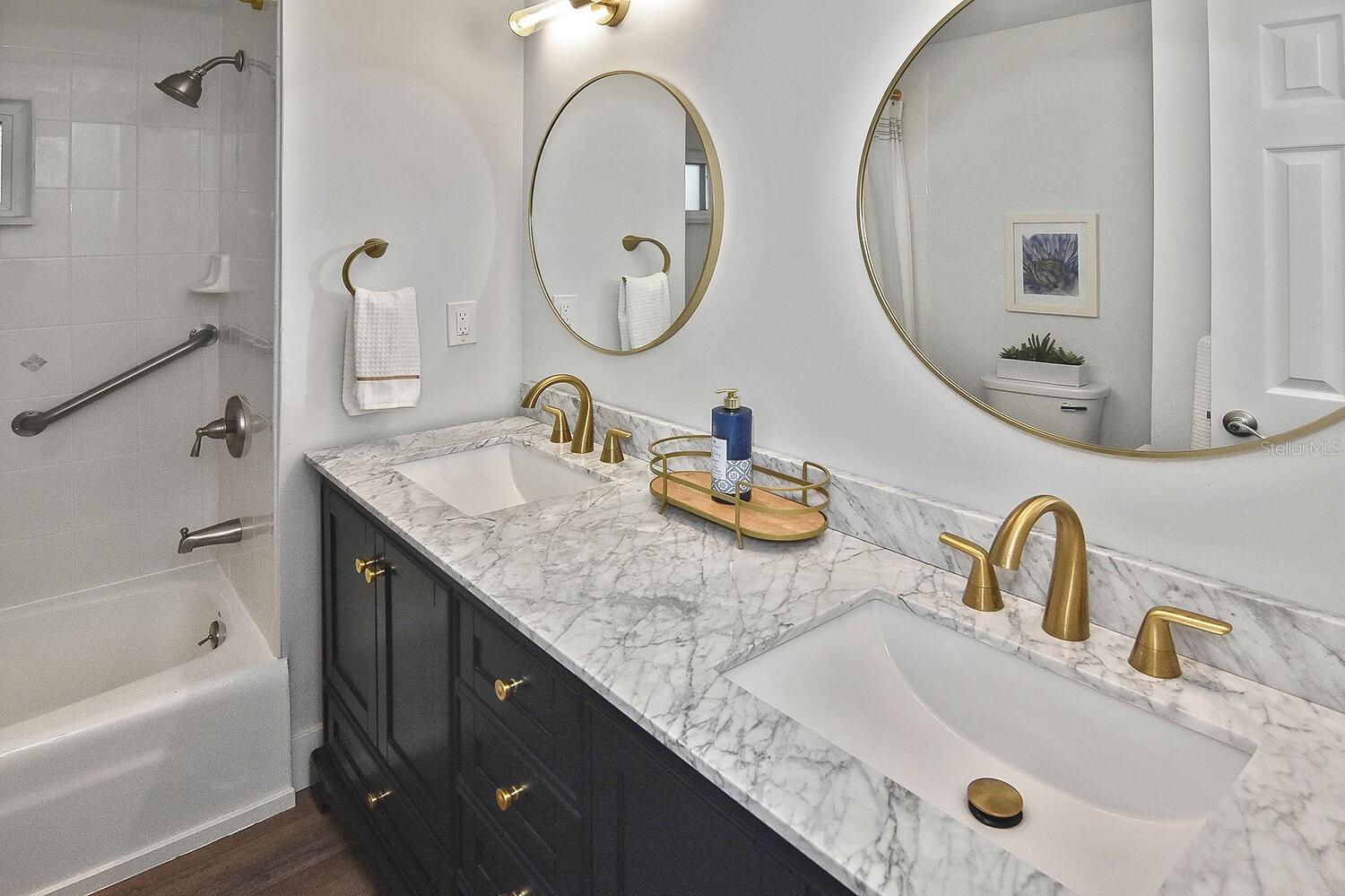 Image 30 of 73 For 6472 Keena Court