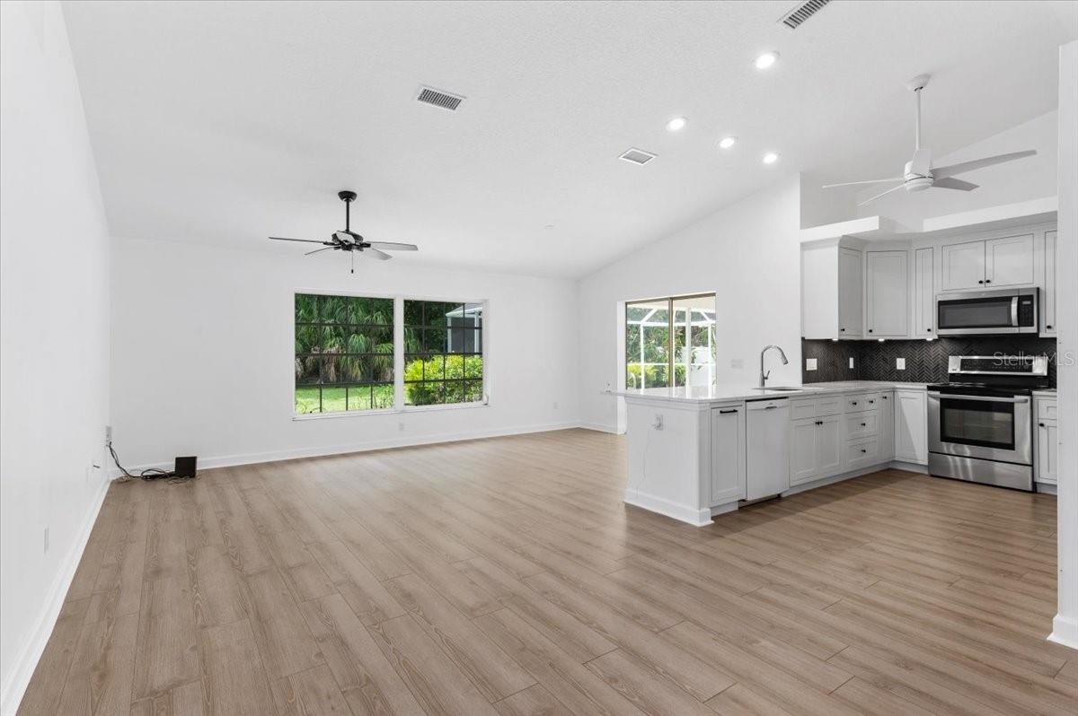 Image 10 of 40 For 3361 Briant Street