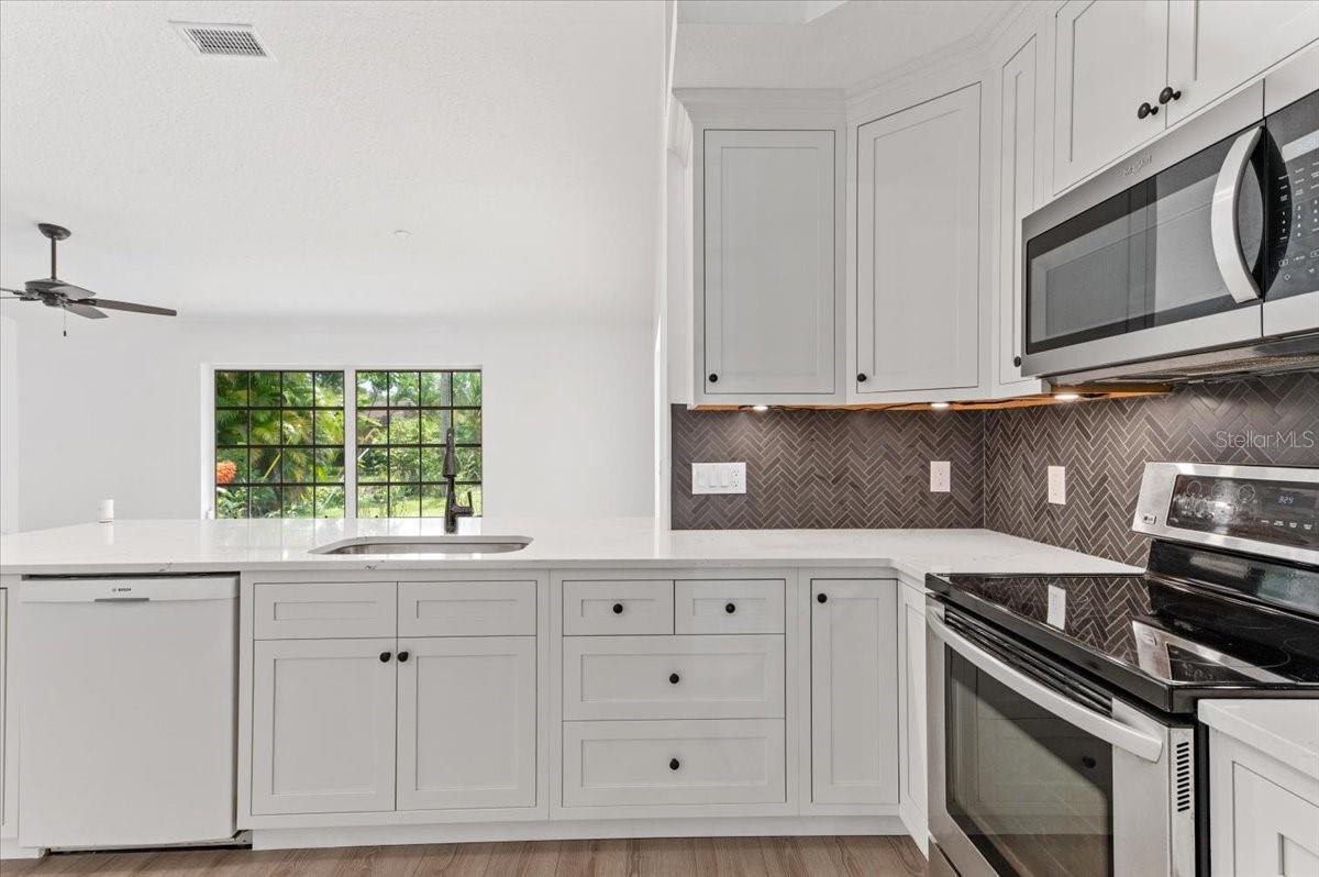 Image 13 of 40 For 3361 Briant Street
