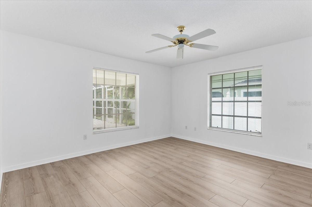 Image 22 of 40 For 3361 Briant Street