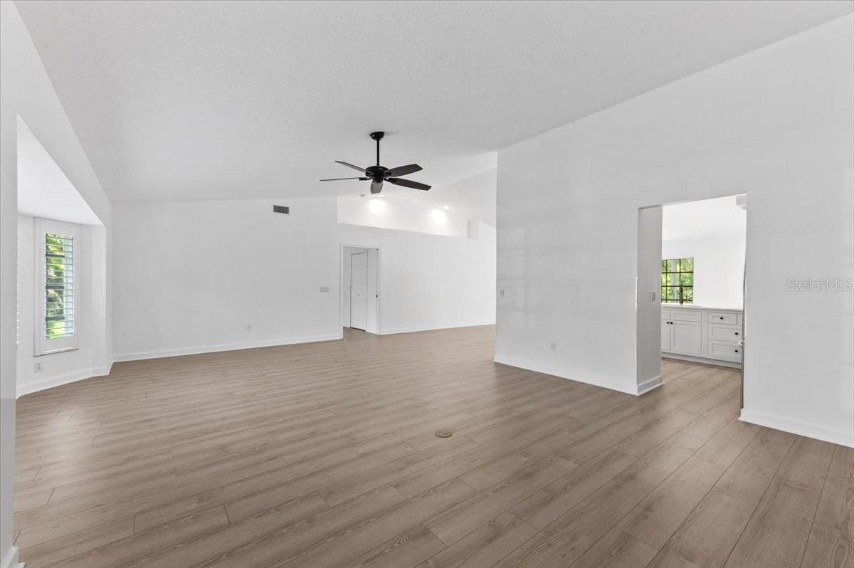 Image 7 of 40 For 3361 Briant Street