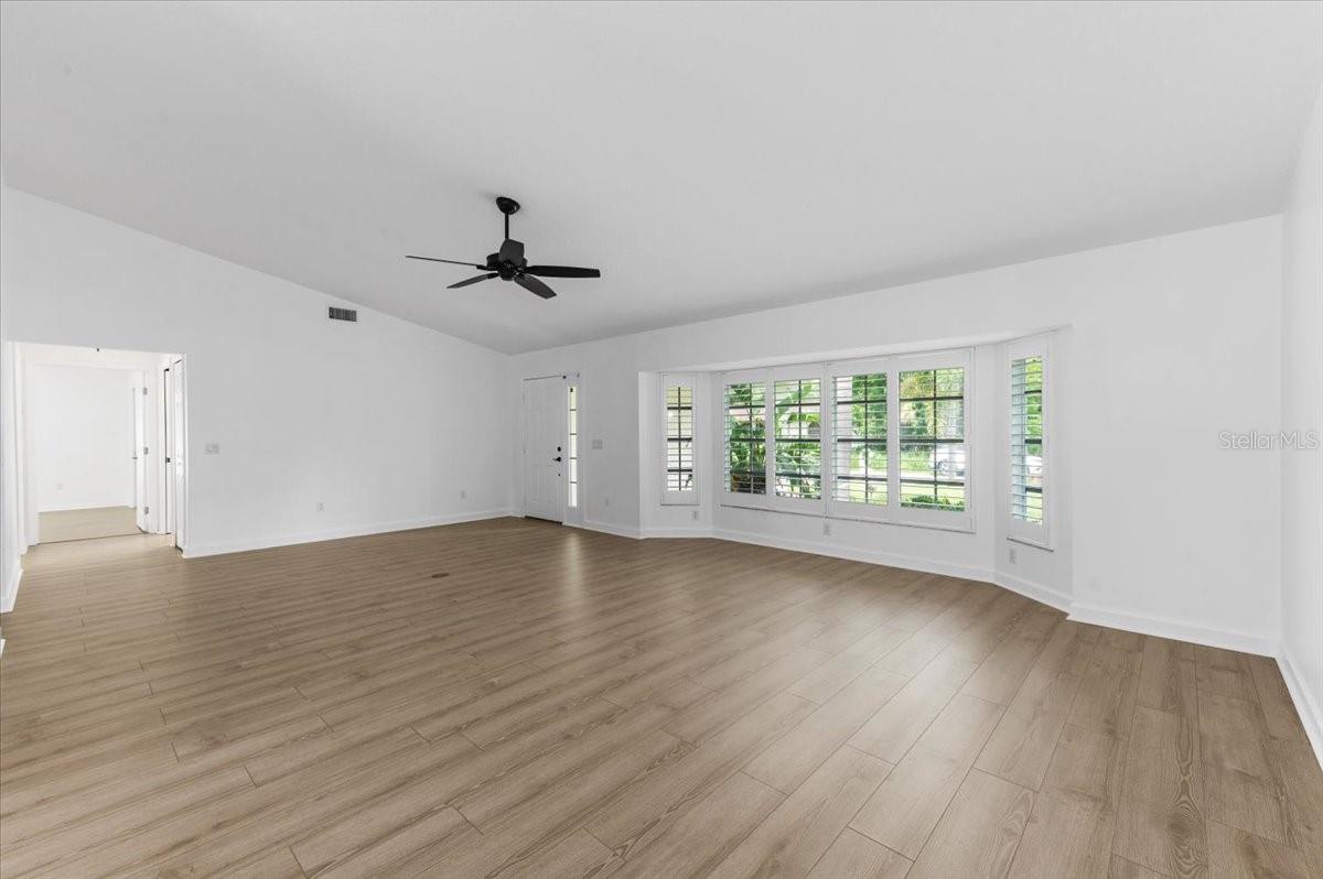 Image 9 of 40 For 3361 Briant Street