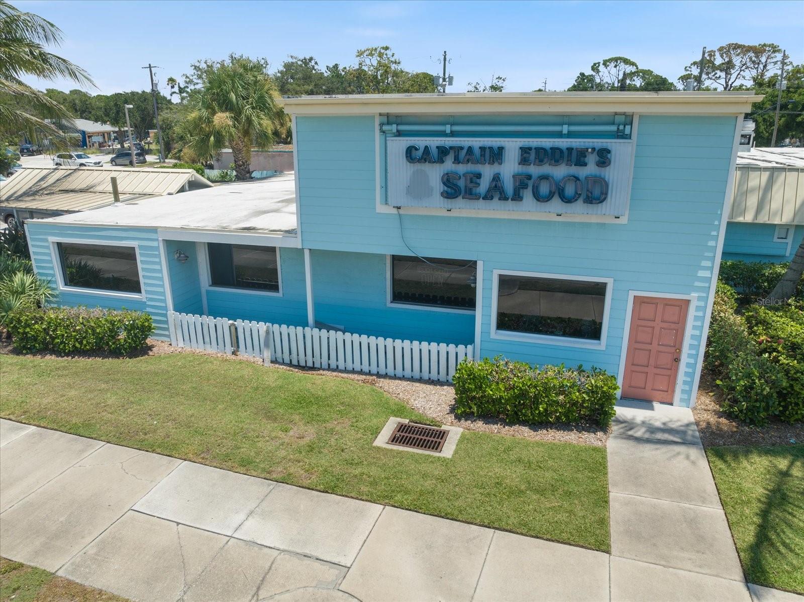 Image 72 of 81 For 817 Sorrento Place 817