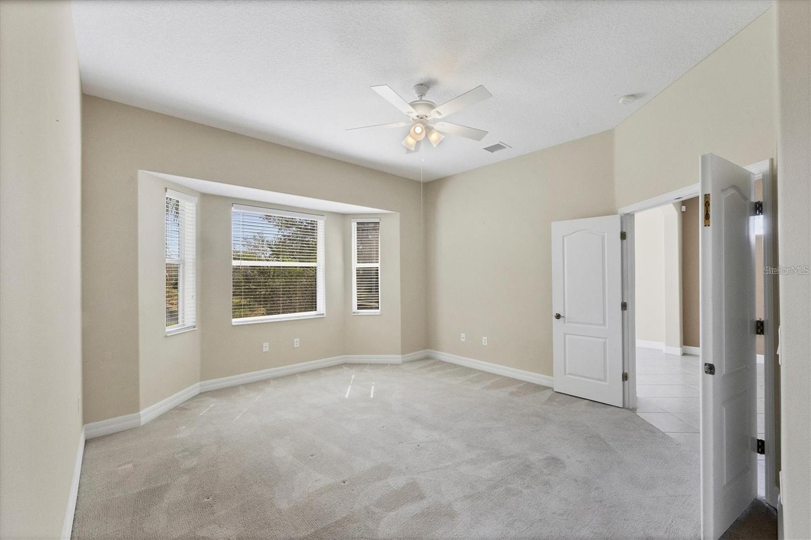 Image 22 of 40 For 9019 Eagle Bay Court