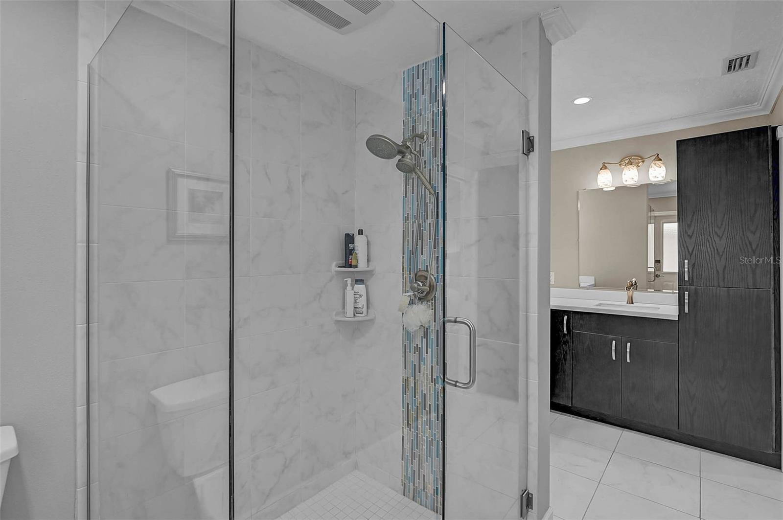 Image 16 of 49 For 7118 Westmoreland Drive