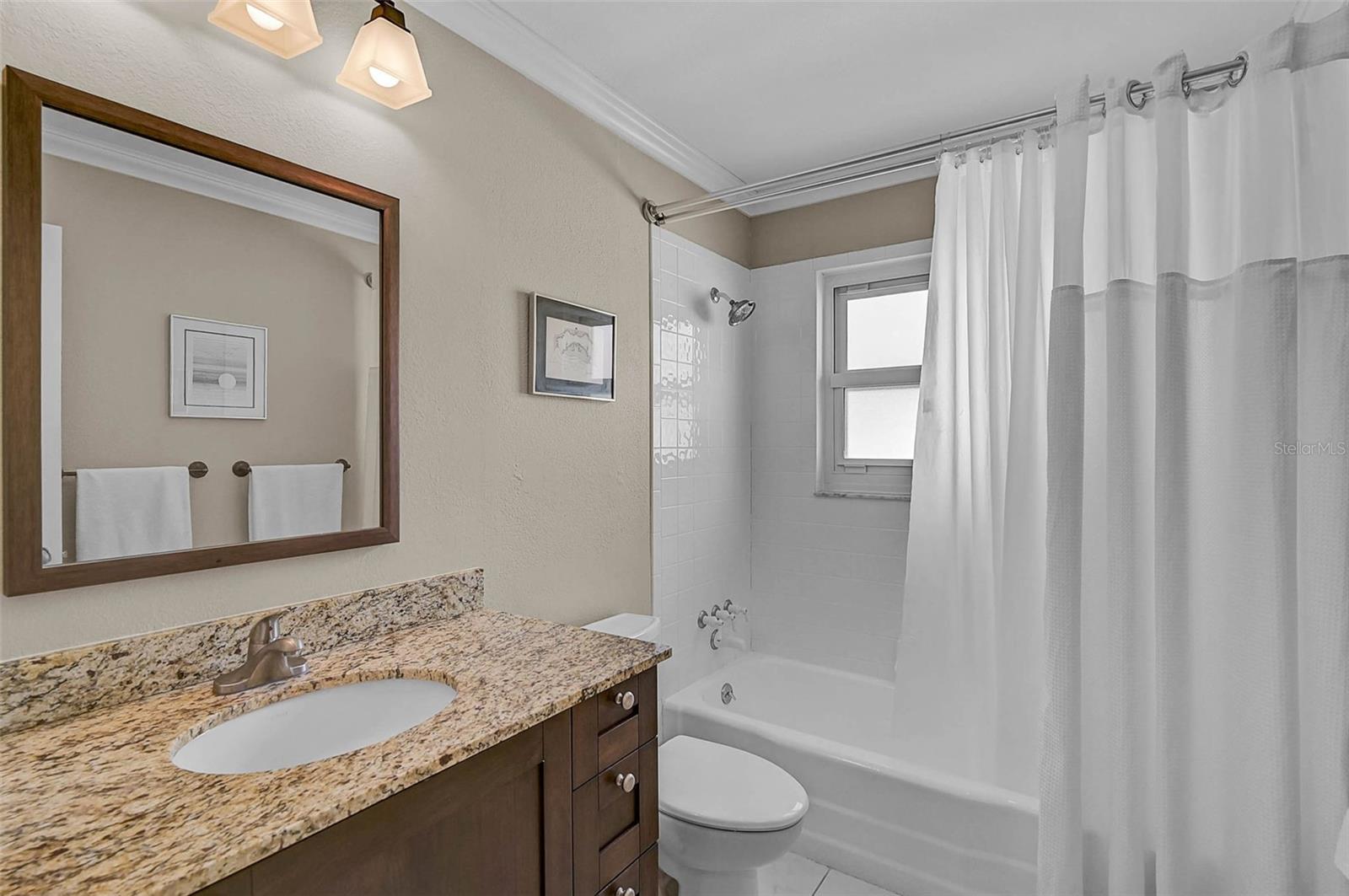 Image 18 of 49 For 7118 Westmoreland Drive
